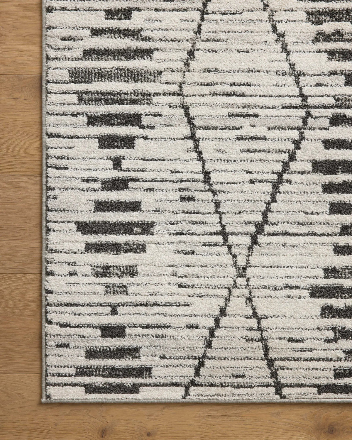 Kamala KAM-02 Charcoal / Dove Area Rug by Loloi