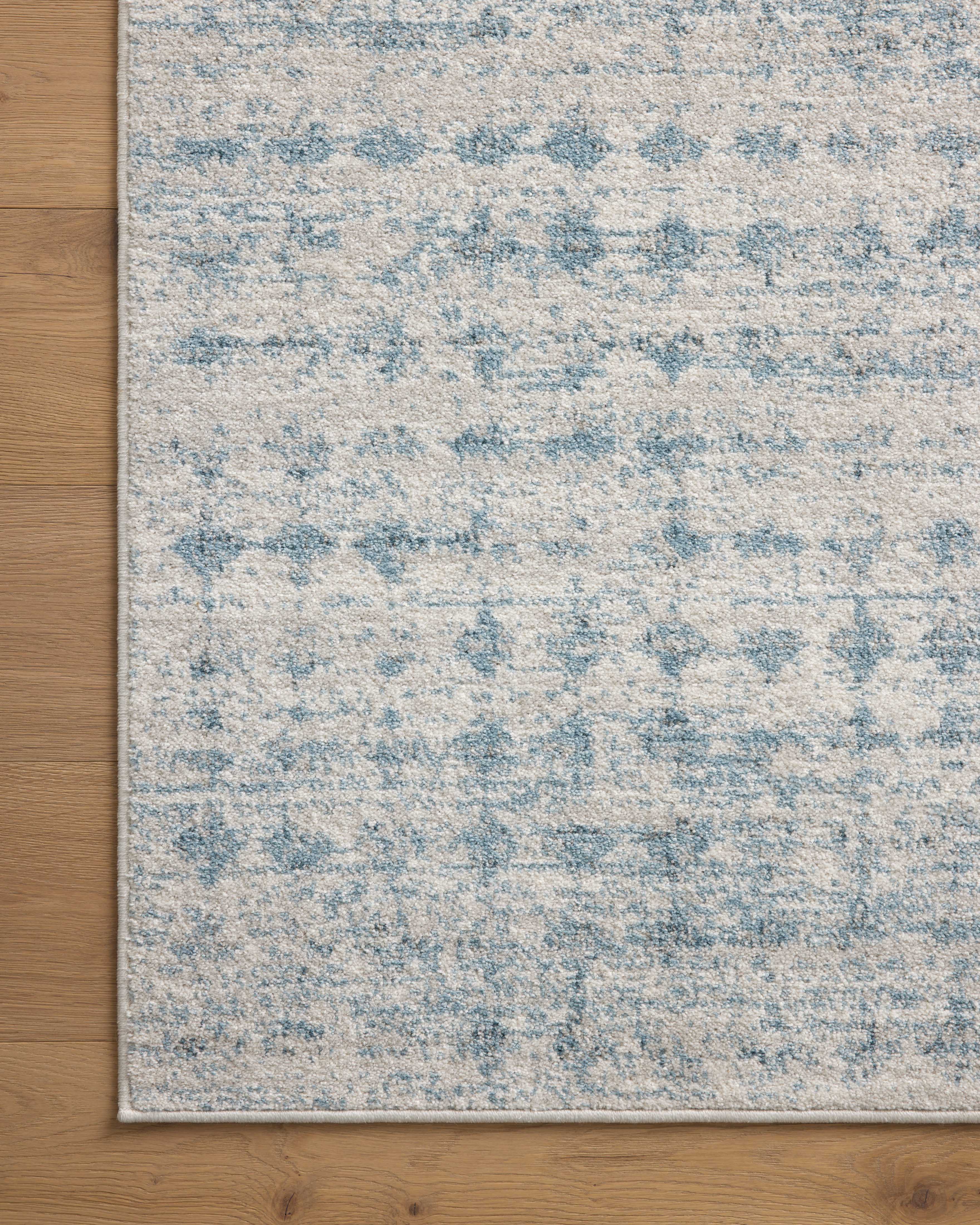 Loloi Kamala KAM-04 Sky / Dove Area Rug