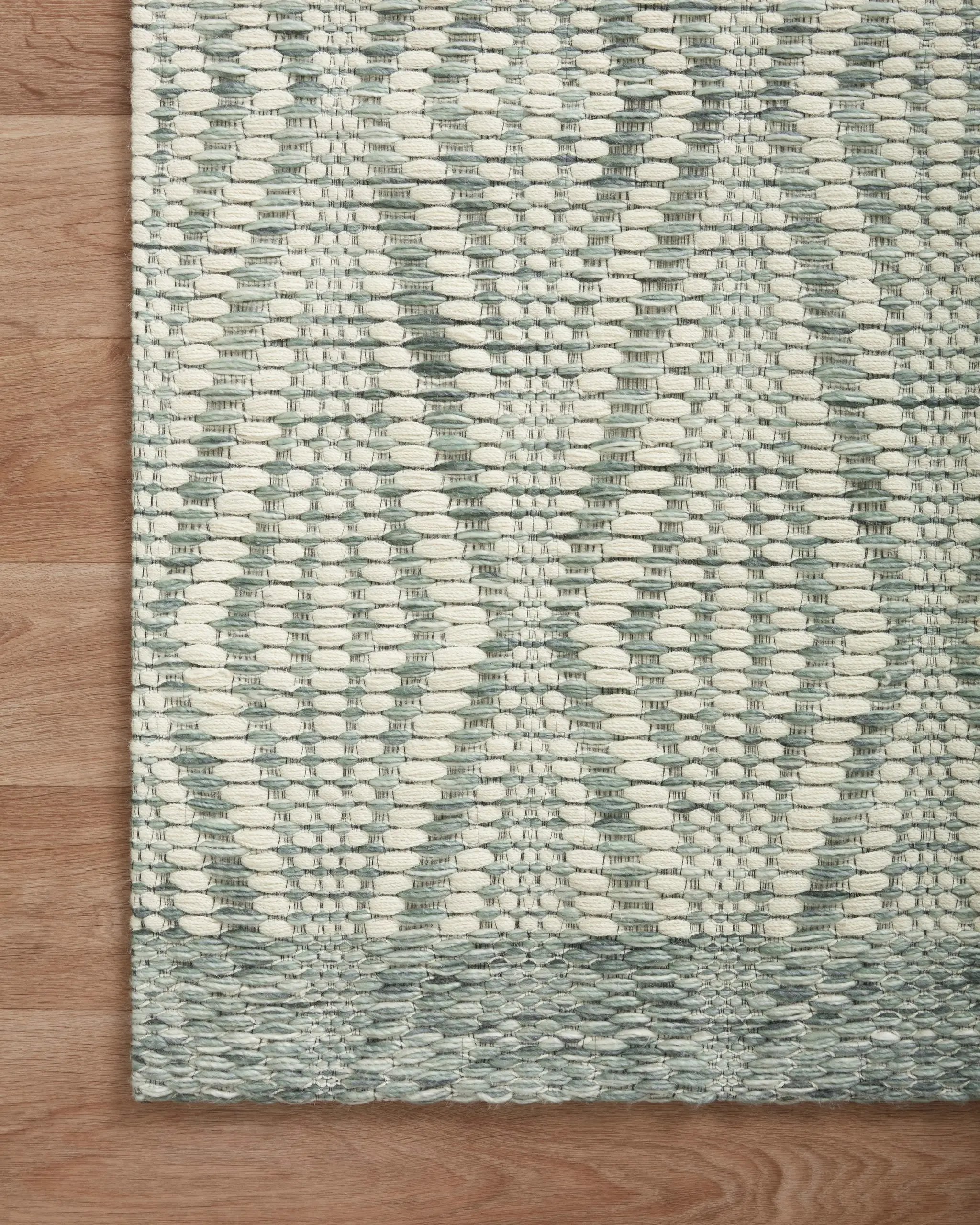 Kenzie KNZ-01 Ivory / Sage Area Rug by Loloi