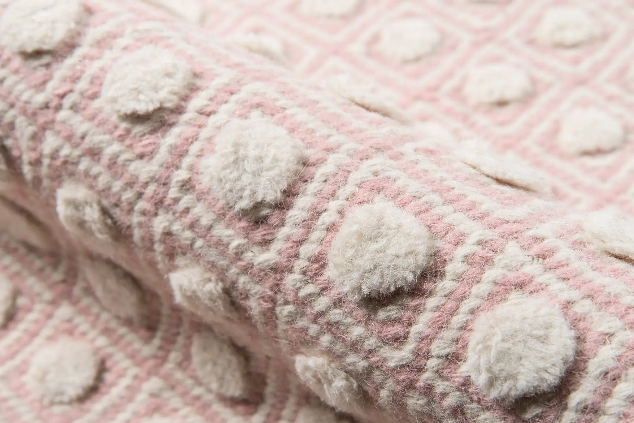 Langdon LGD-2 (Windsor) Pink Area Rug by Erin Gates by Momeni