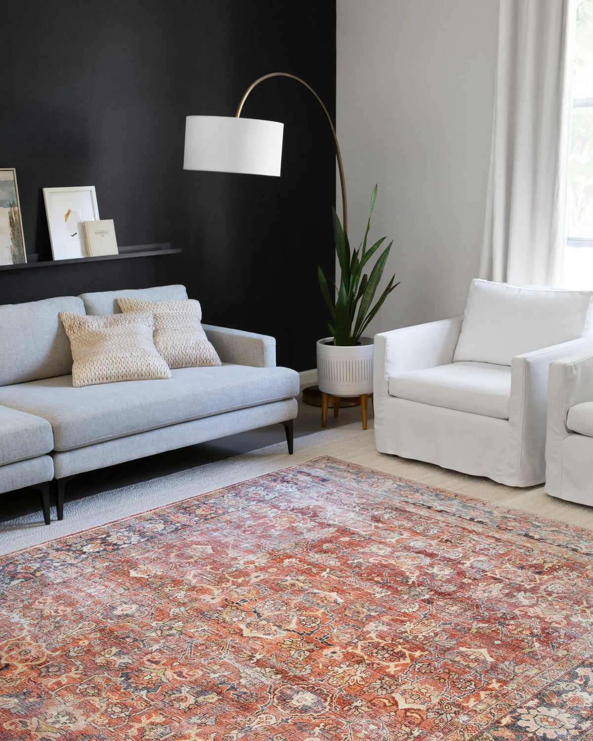 Layla LAY-02 Spice / Marine Area Rug by Loloi