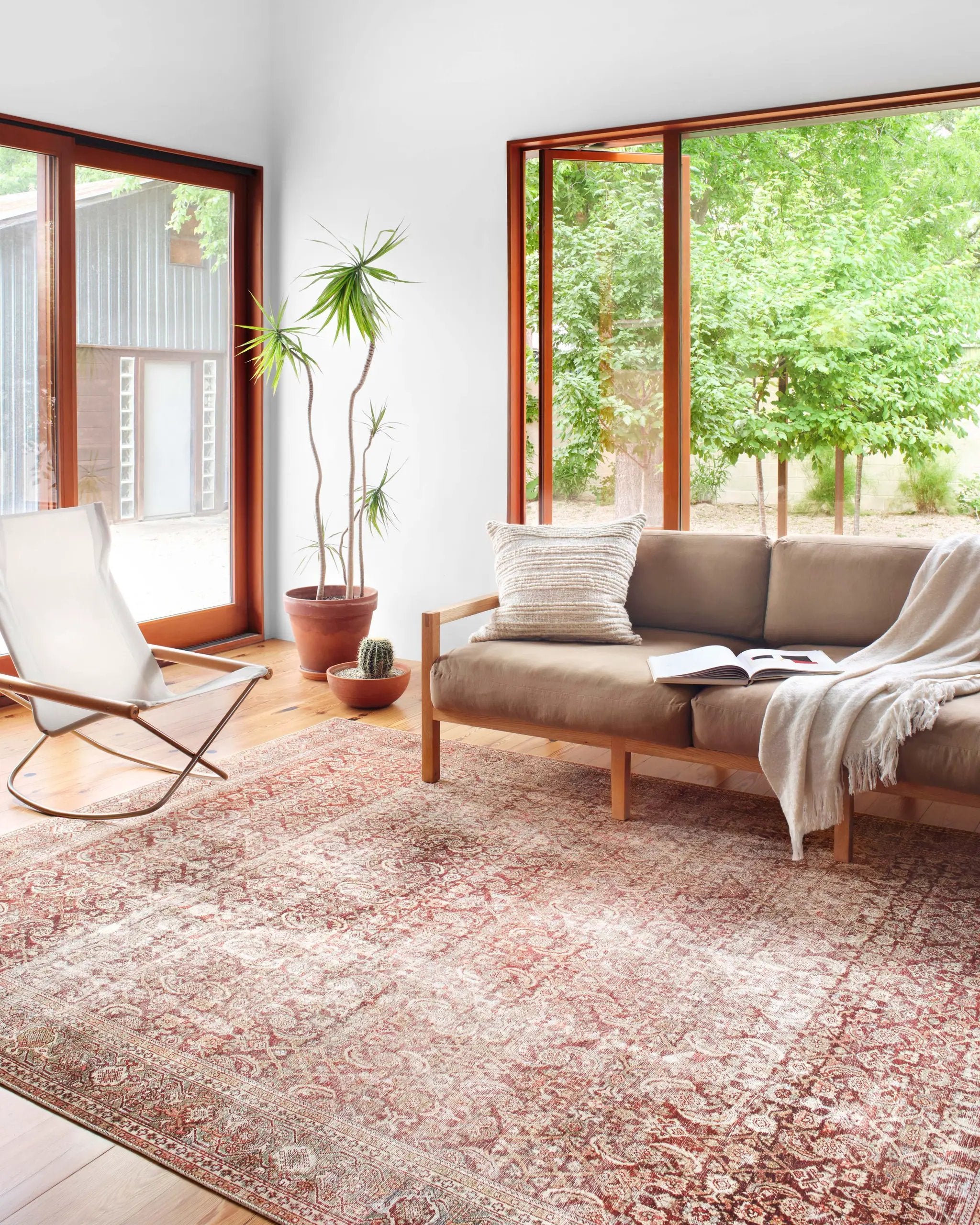Layla LAY-11 Cinnamon / Sage Area Rug by Loloi