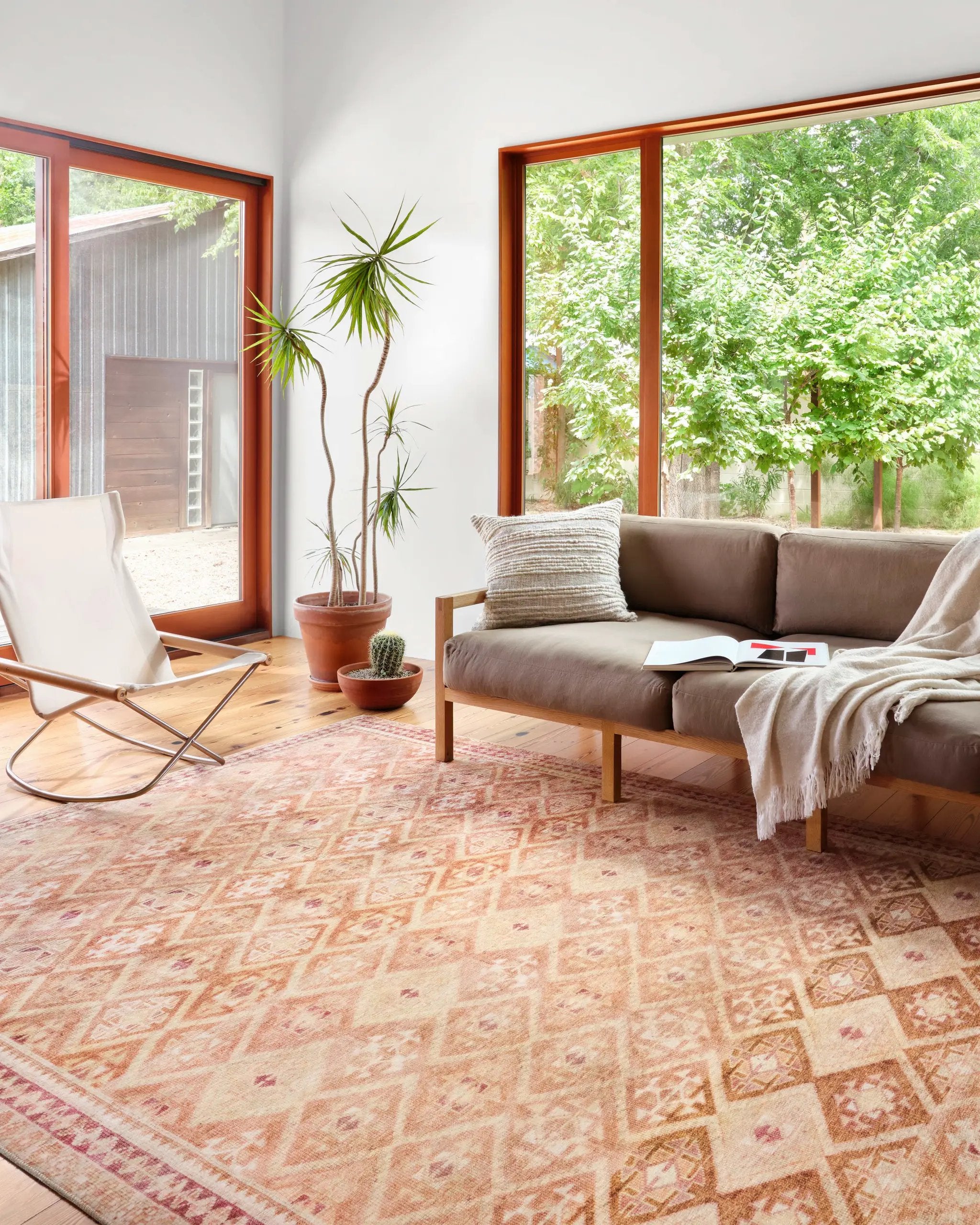Layla LAY-16 Natural / Spice Area Rug by Loloi