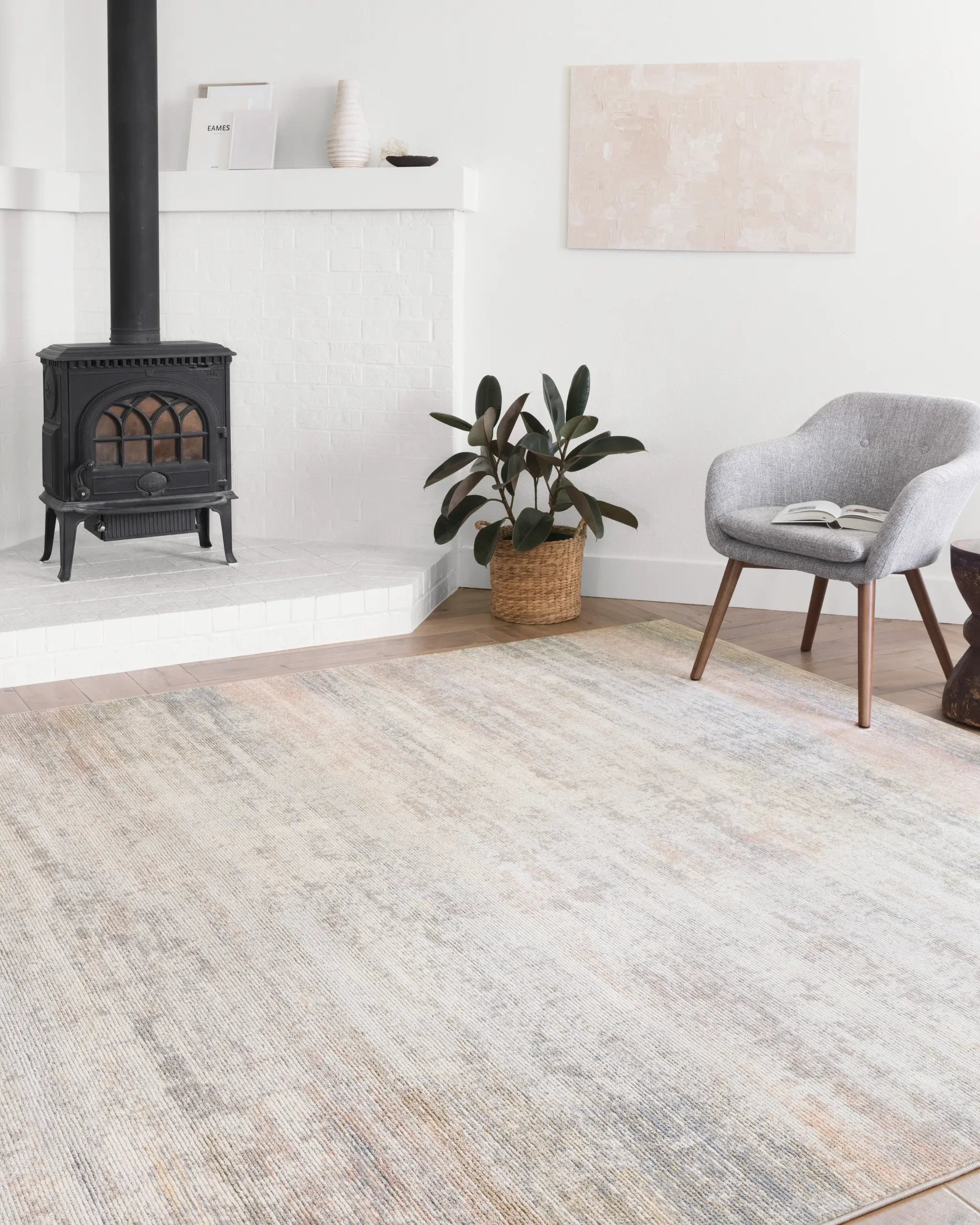 Lucia LUC-05 Mist Area Rug by Loloi
