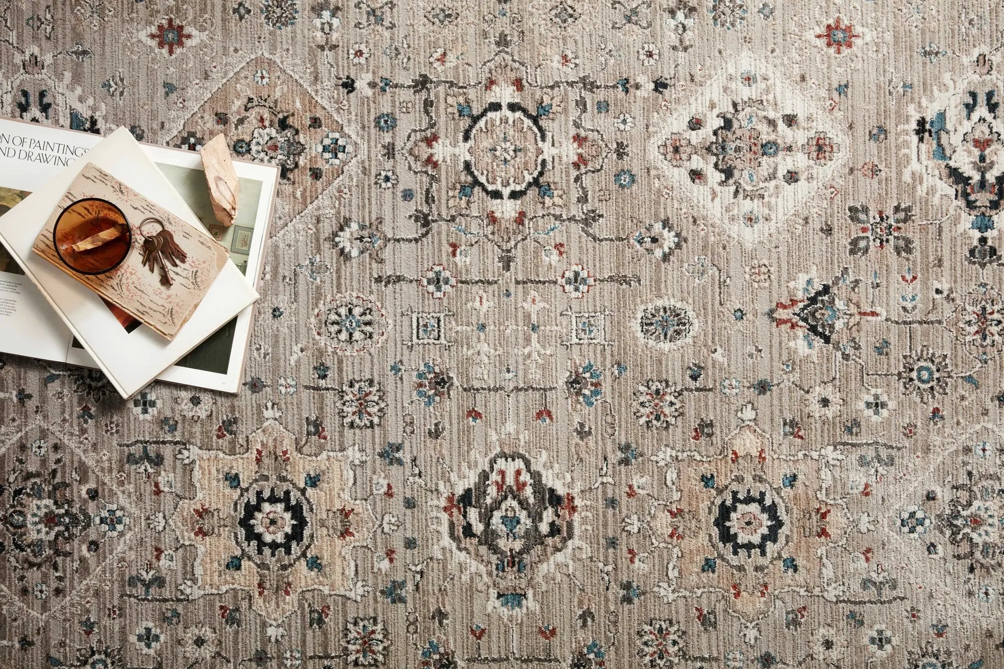 Leigh LEI-02 Dove / Multi Area Rug by Loloi
