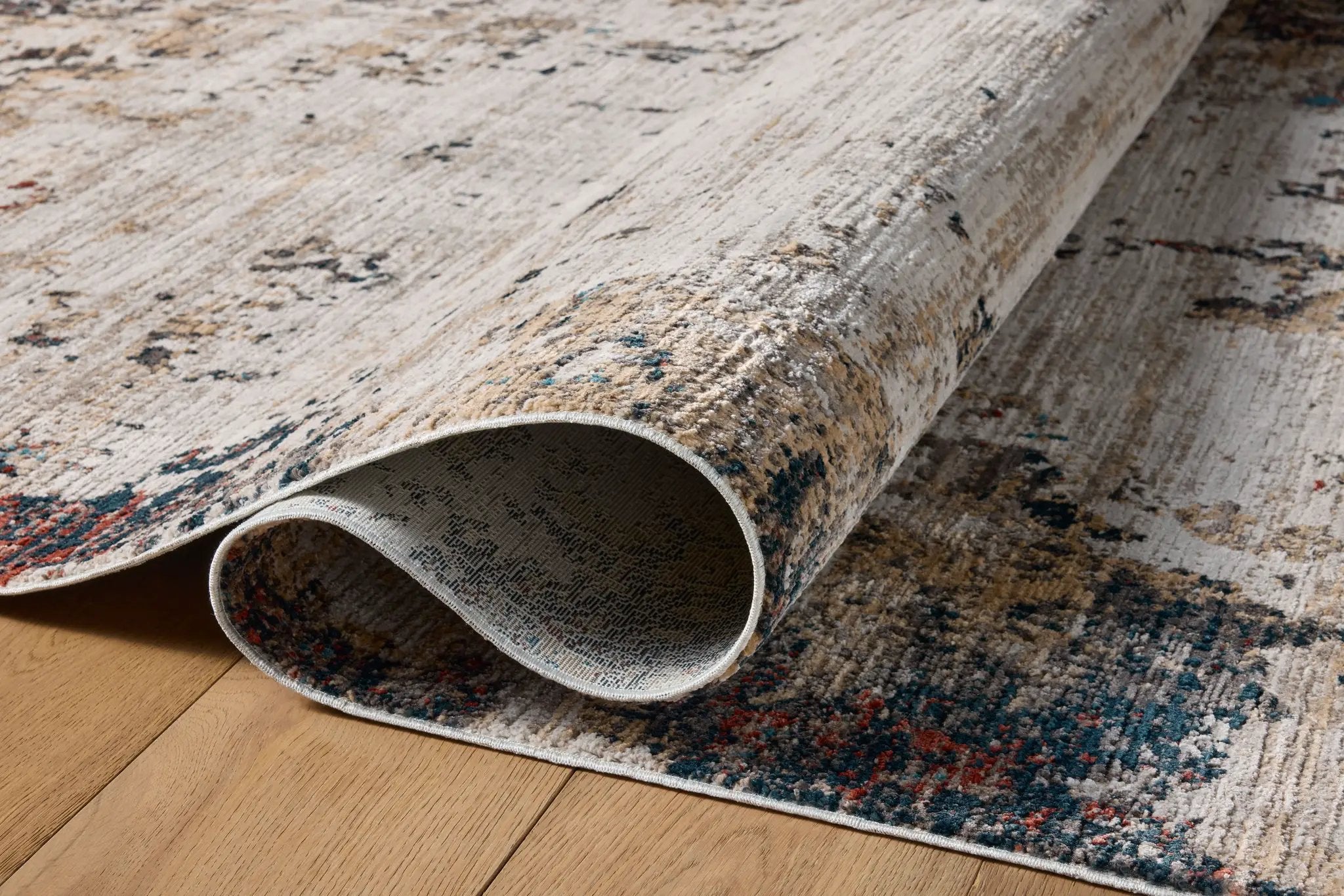 Leigh LEI-05 Ivory / Charcoal Area Rug by Loloi