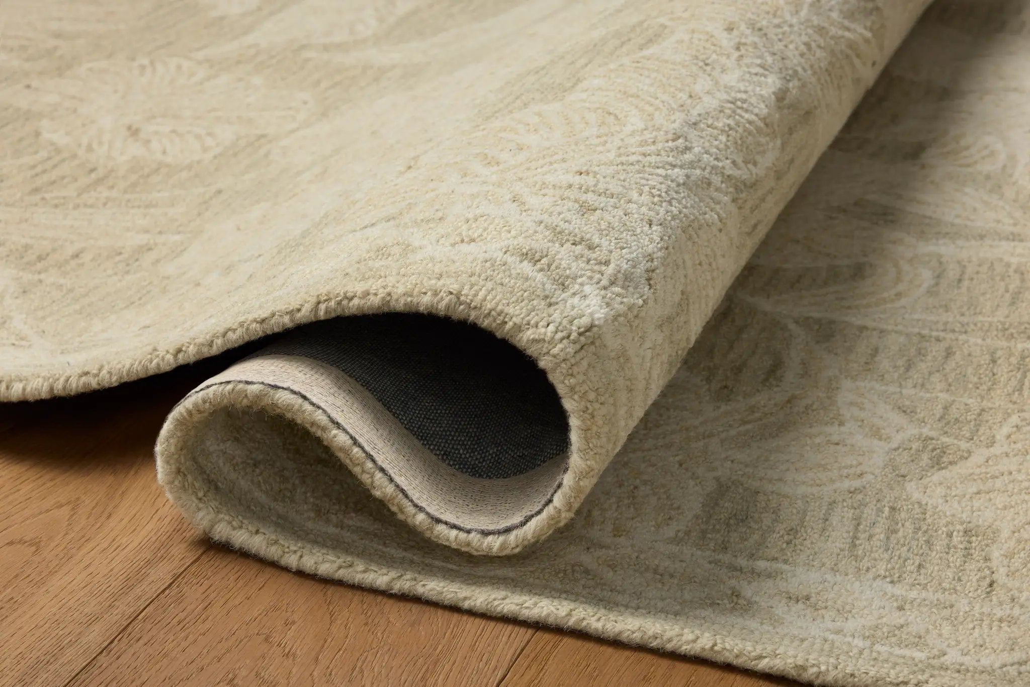 Lenore LNO-01 Sage / Natural Area Rug by Loloi