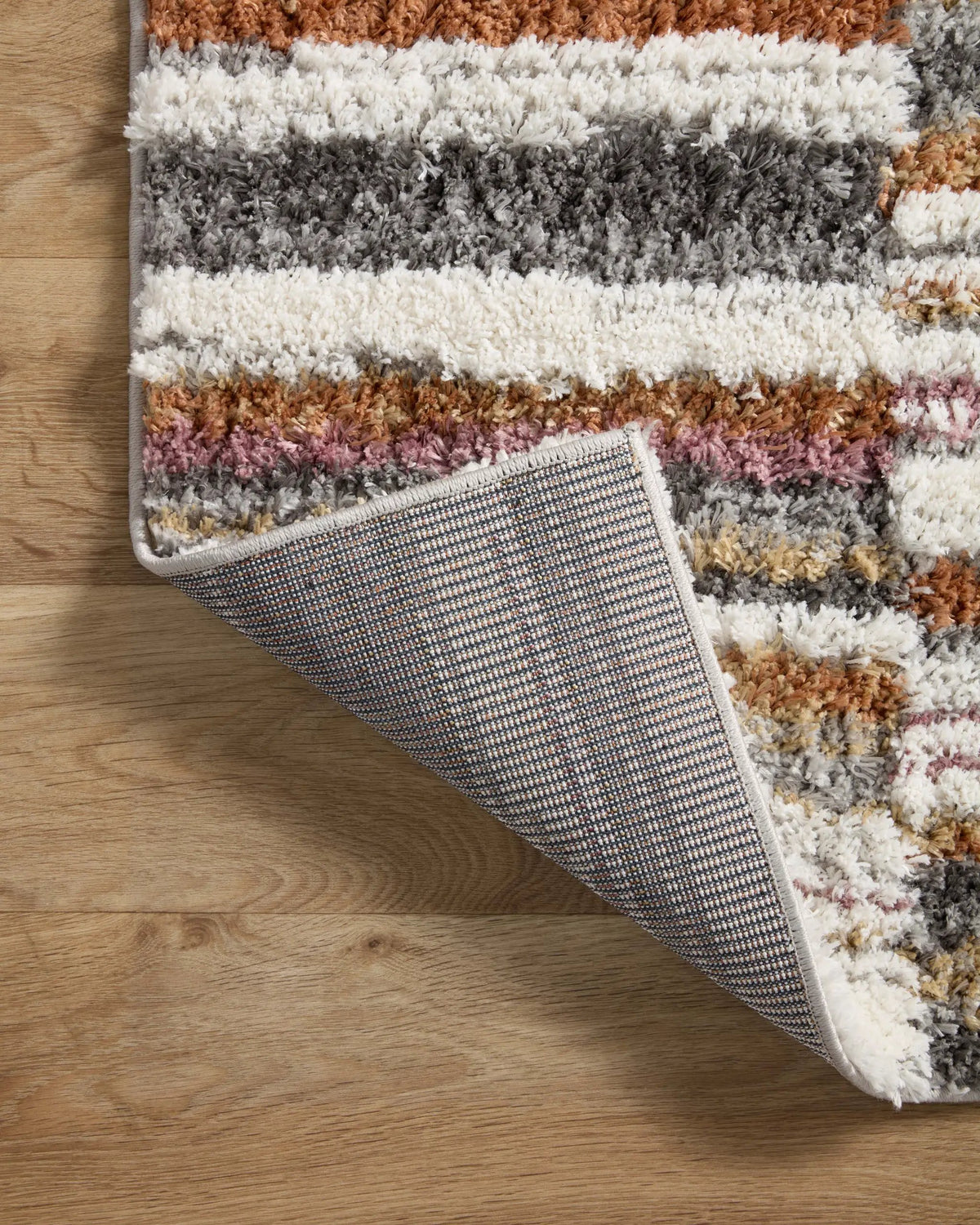 Levitt Shag LEV-03 Ivory / Sunset Area Rug by Loloi