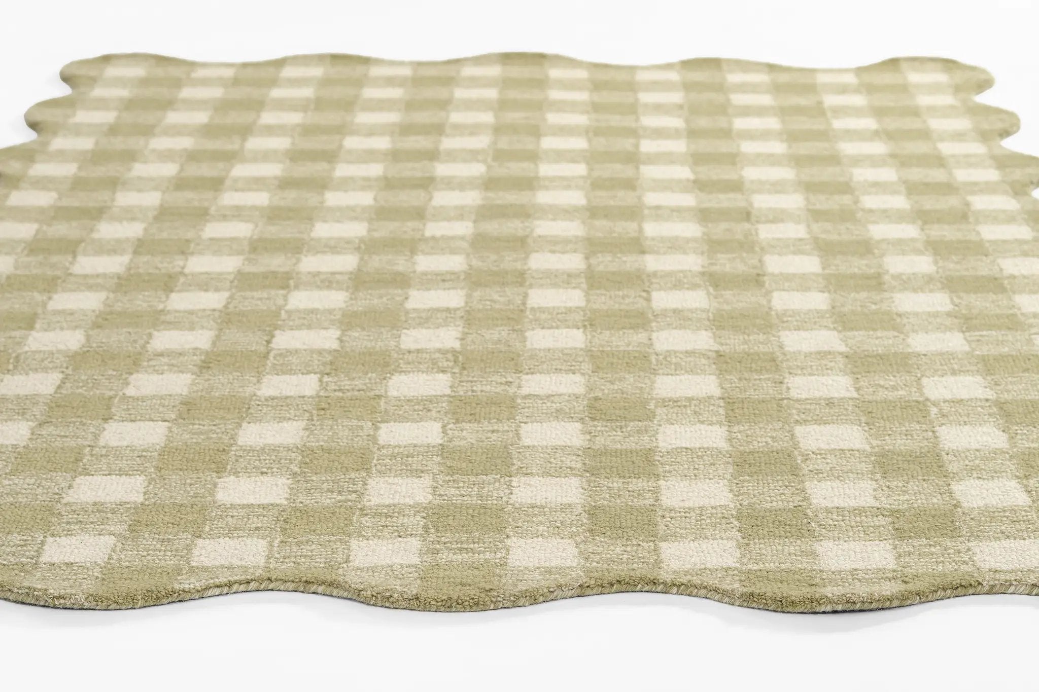Lily LIY-1 Green Area Rug by Momeni