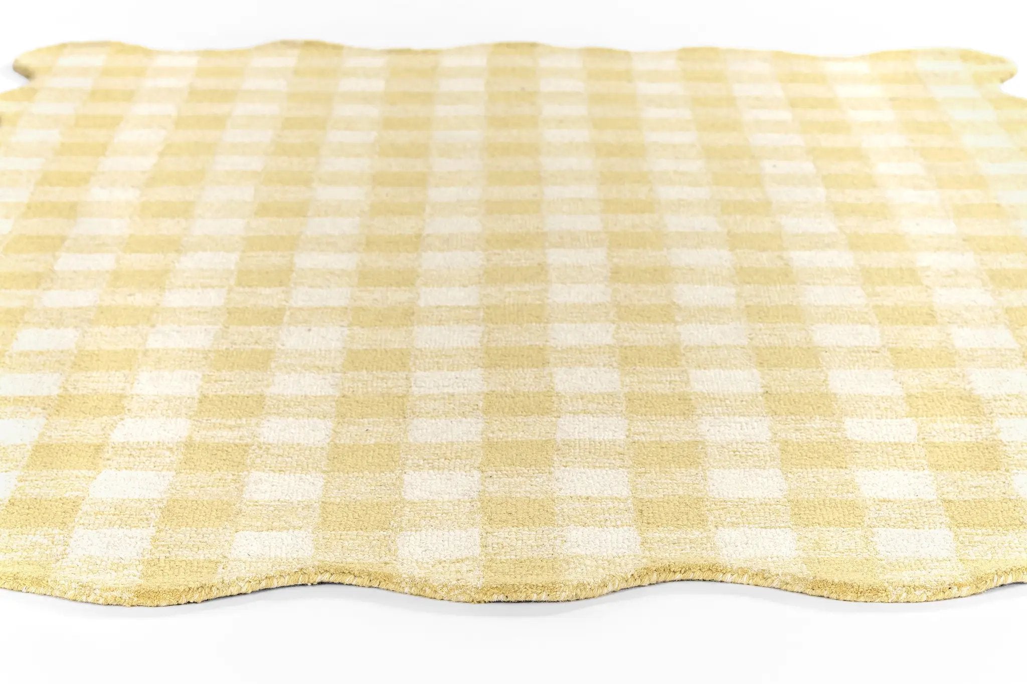 Lily LIY-1 Yellow Area Rug by Momeni