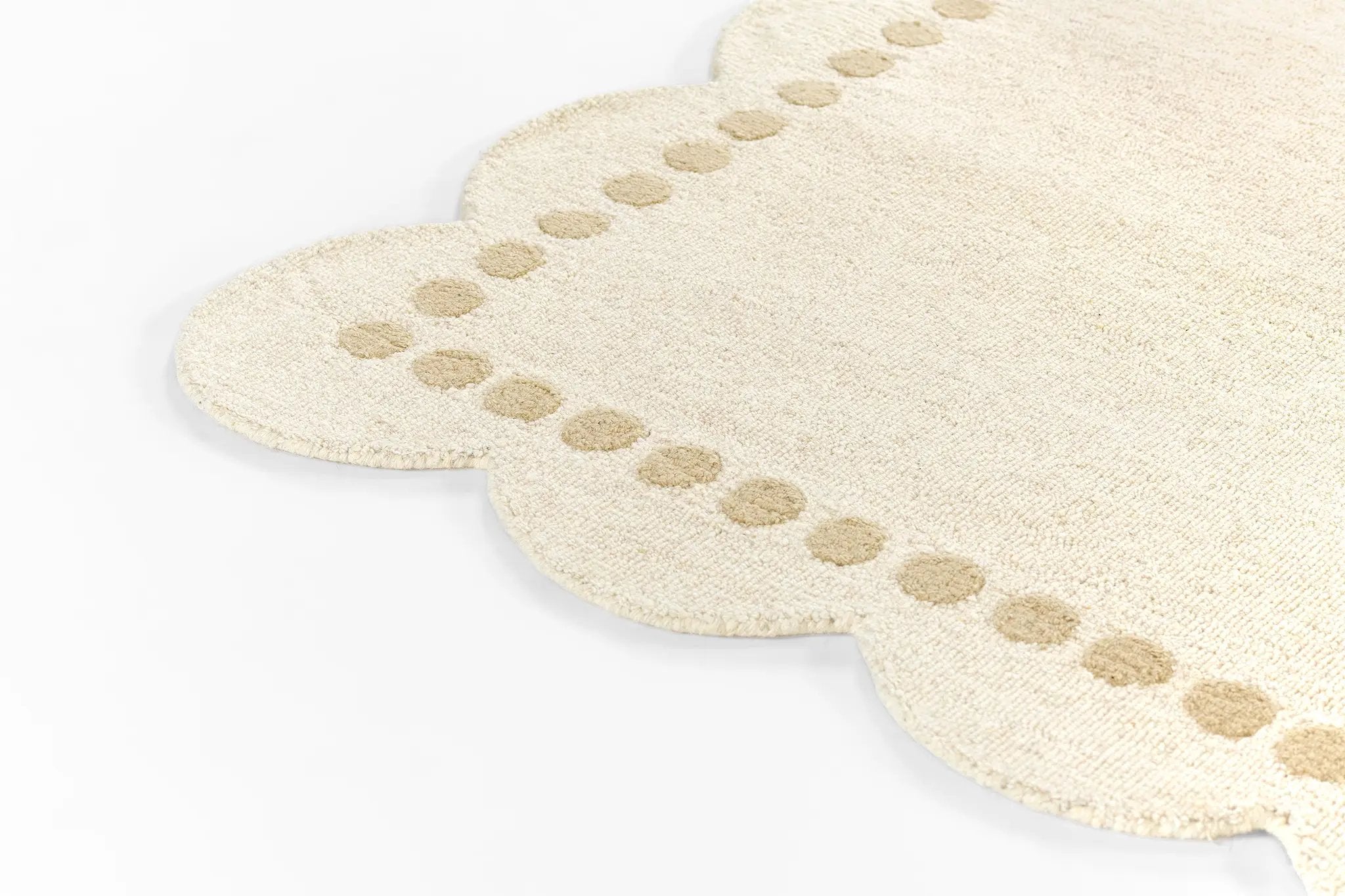 Lily LIY-3 Ivory Area Rug by Momeni