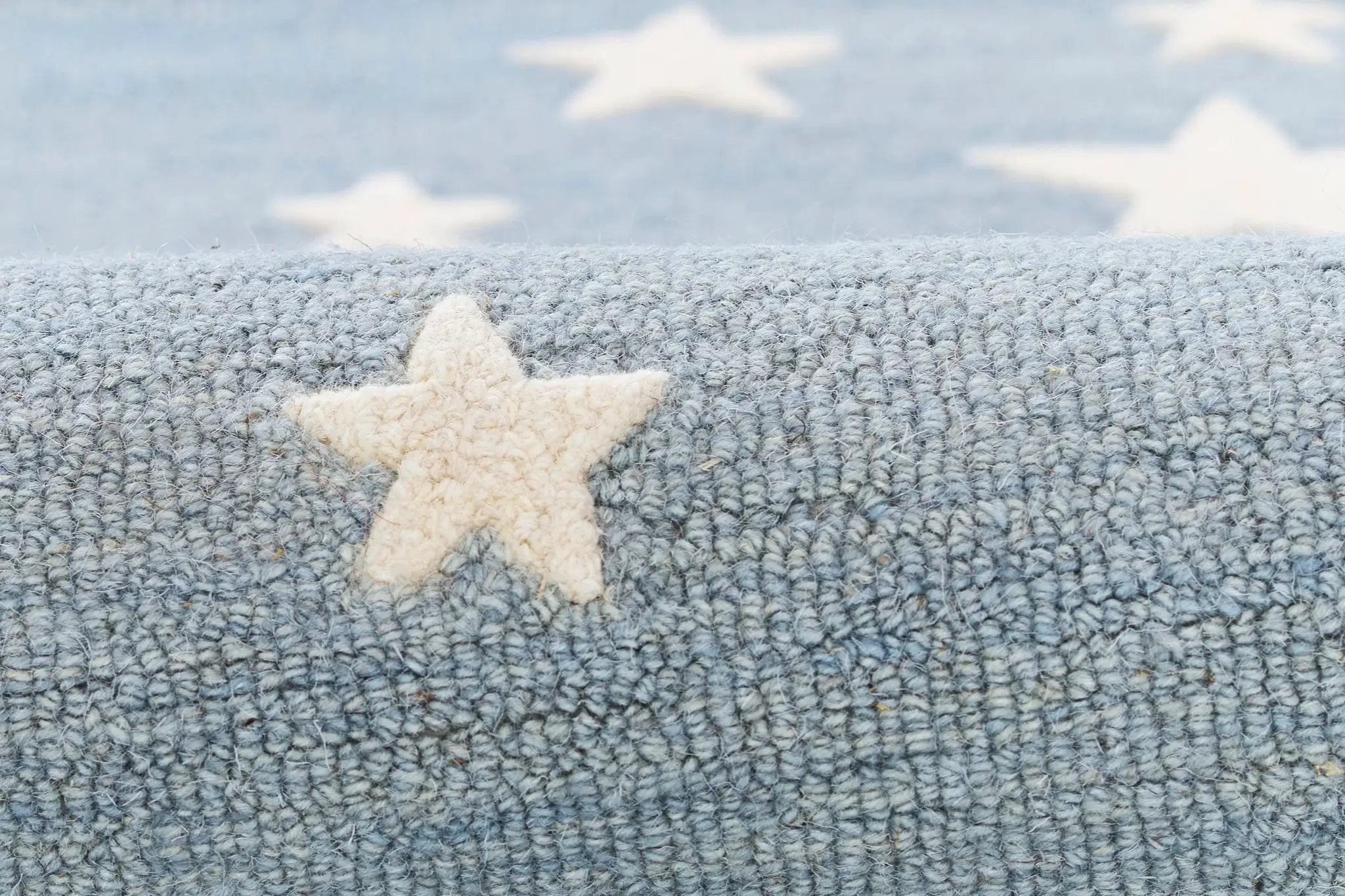 Lily LIY-4 Blue Area Rug by Momeni