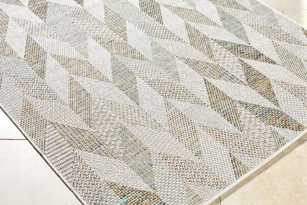 LIVABLISS Crete CEE-2307 Ivory Area Rug