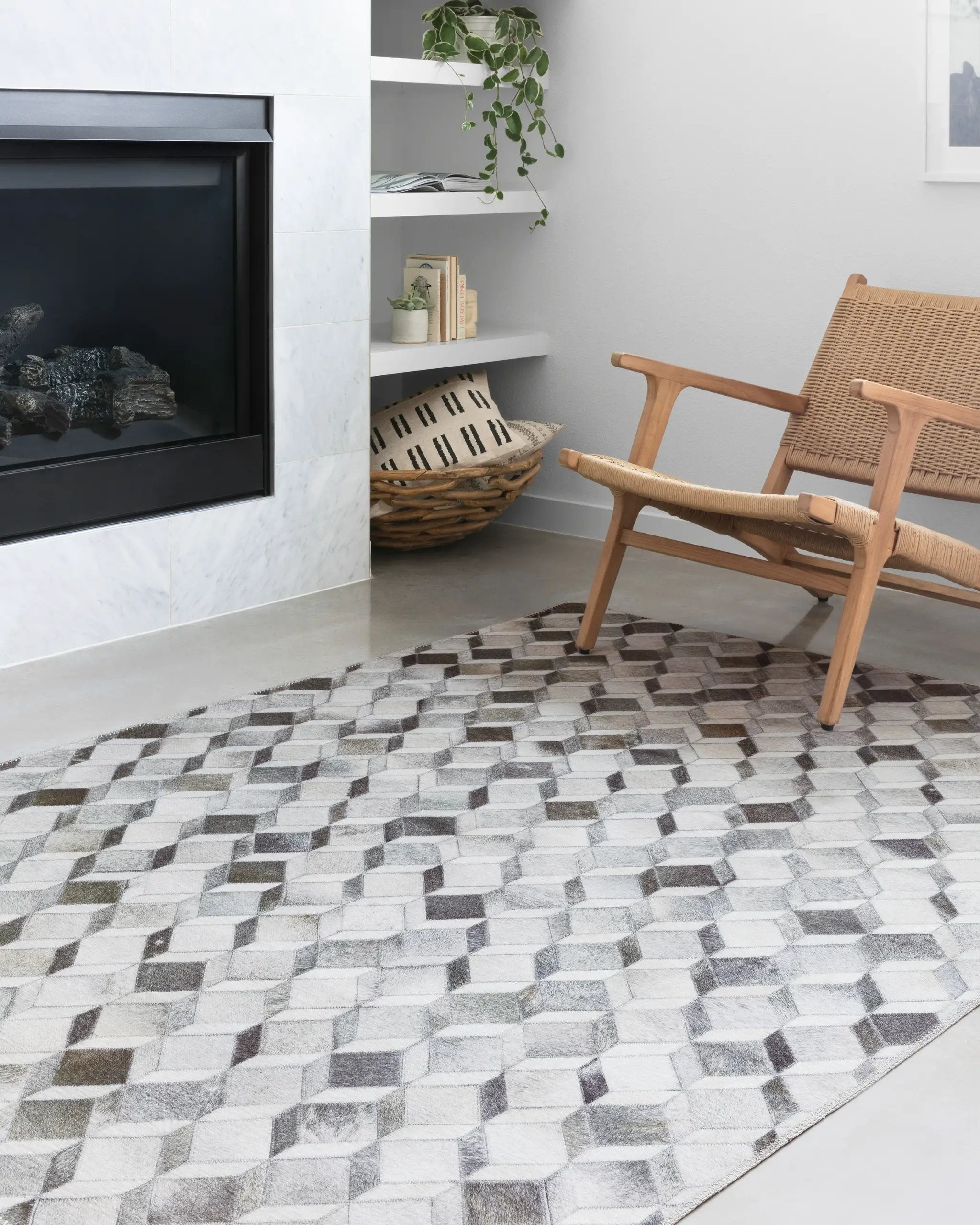 Maddox MAD-02 Grey / Mocha Area Rug by Loloi