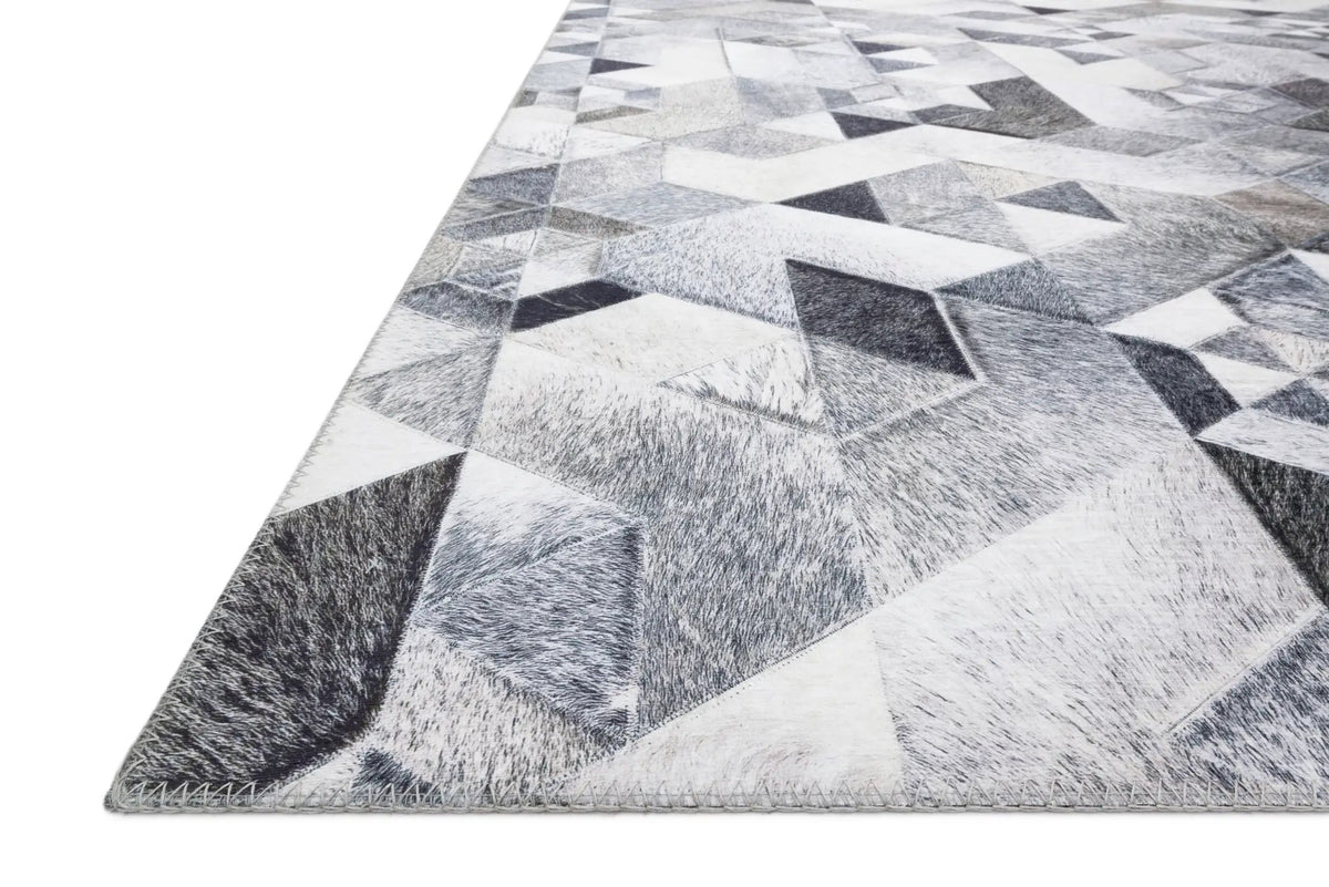 Maddox MAD-03 Grey / Ivory Area Rug by Loloi