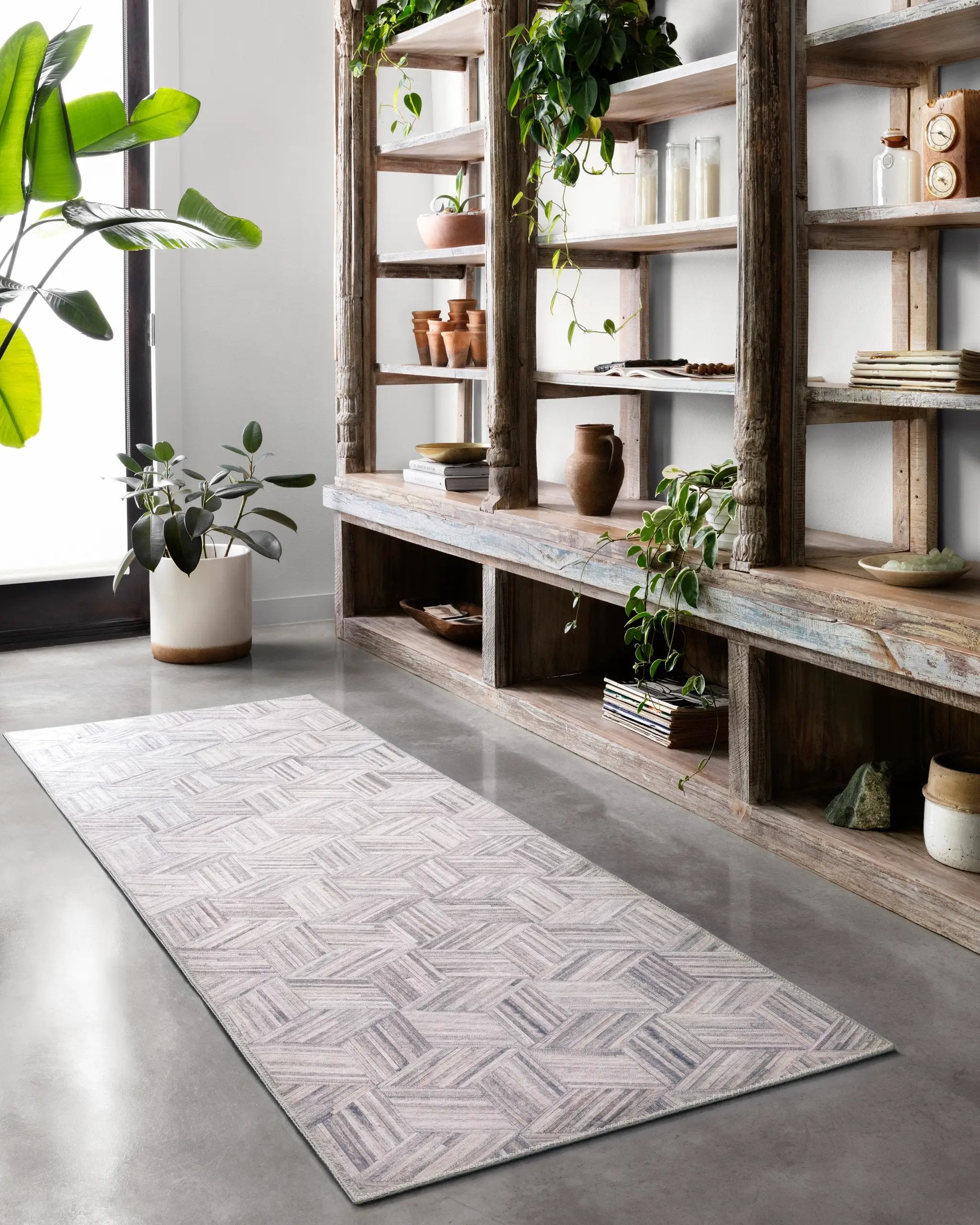 Maddox MAD-07 Lt Grey / Ivory Area Rug by Loloi
