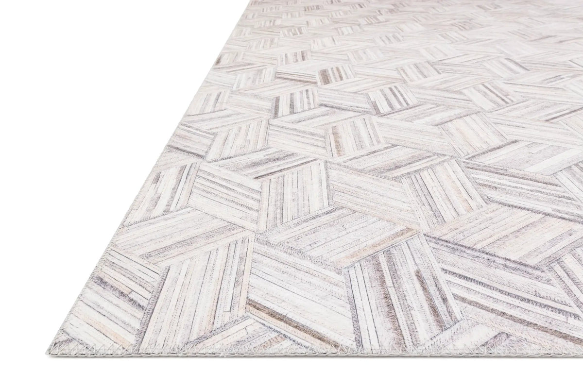 Maddox MAD-07 Lt Grey / Ivory Area Rug by Loloi