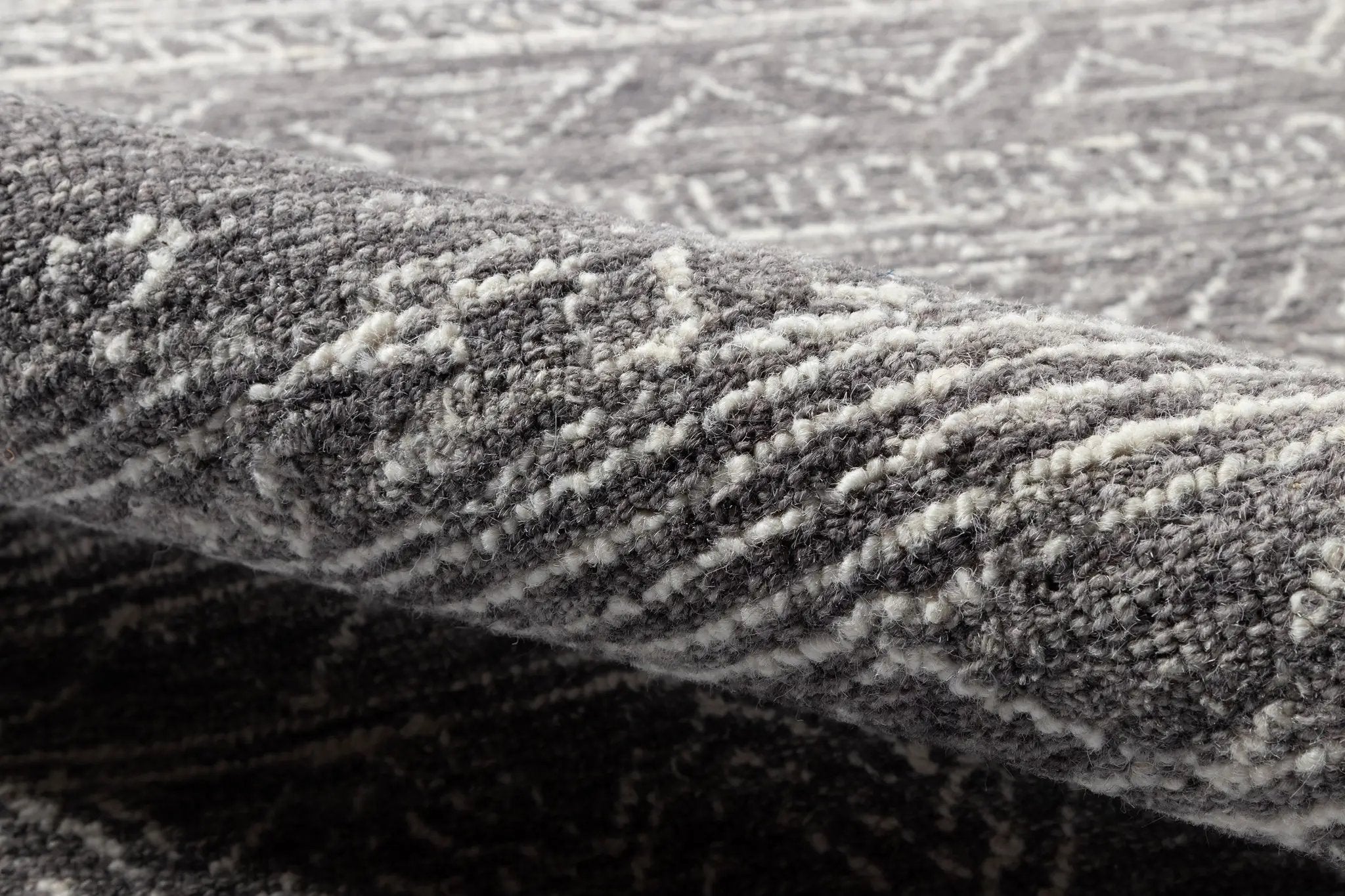 Mallorca MRC-1 Gray Area Rug by Momeni