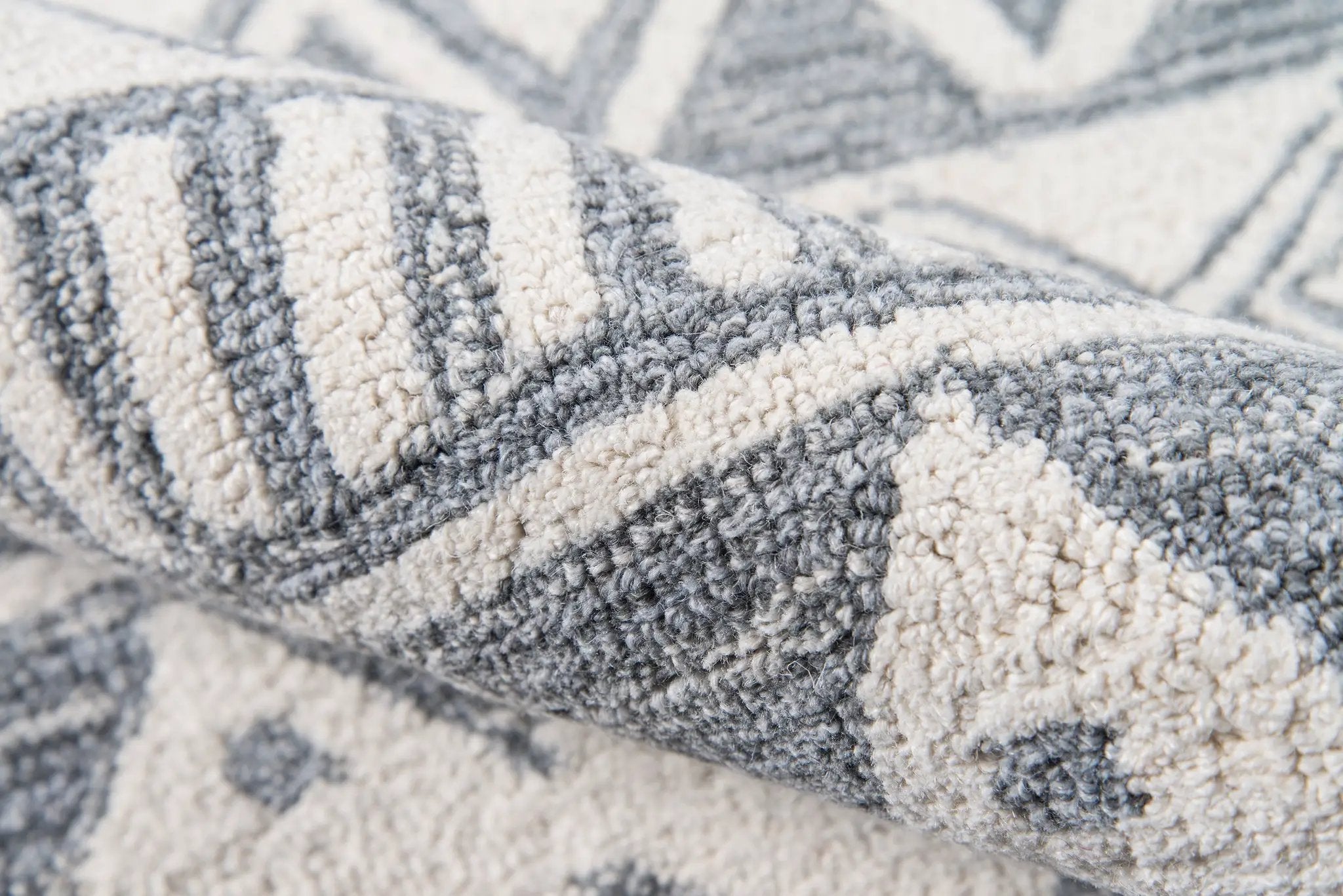Mallorca MRC-5 Gray Area Rug by Momeni