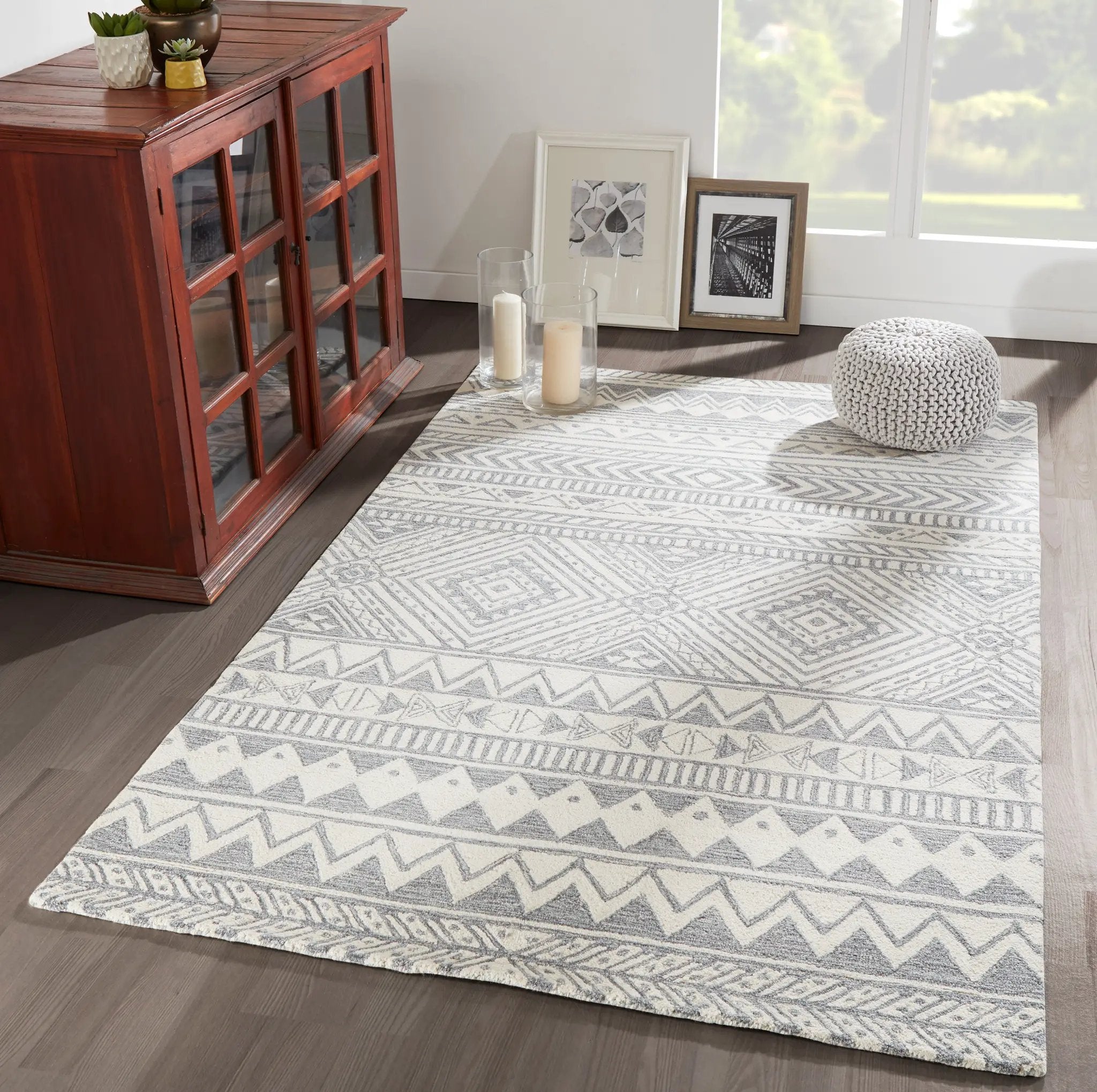Mallorca MRC-5 Gray Area Rug by Momeni