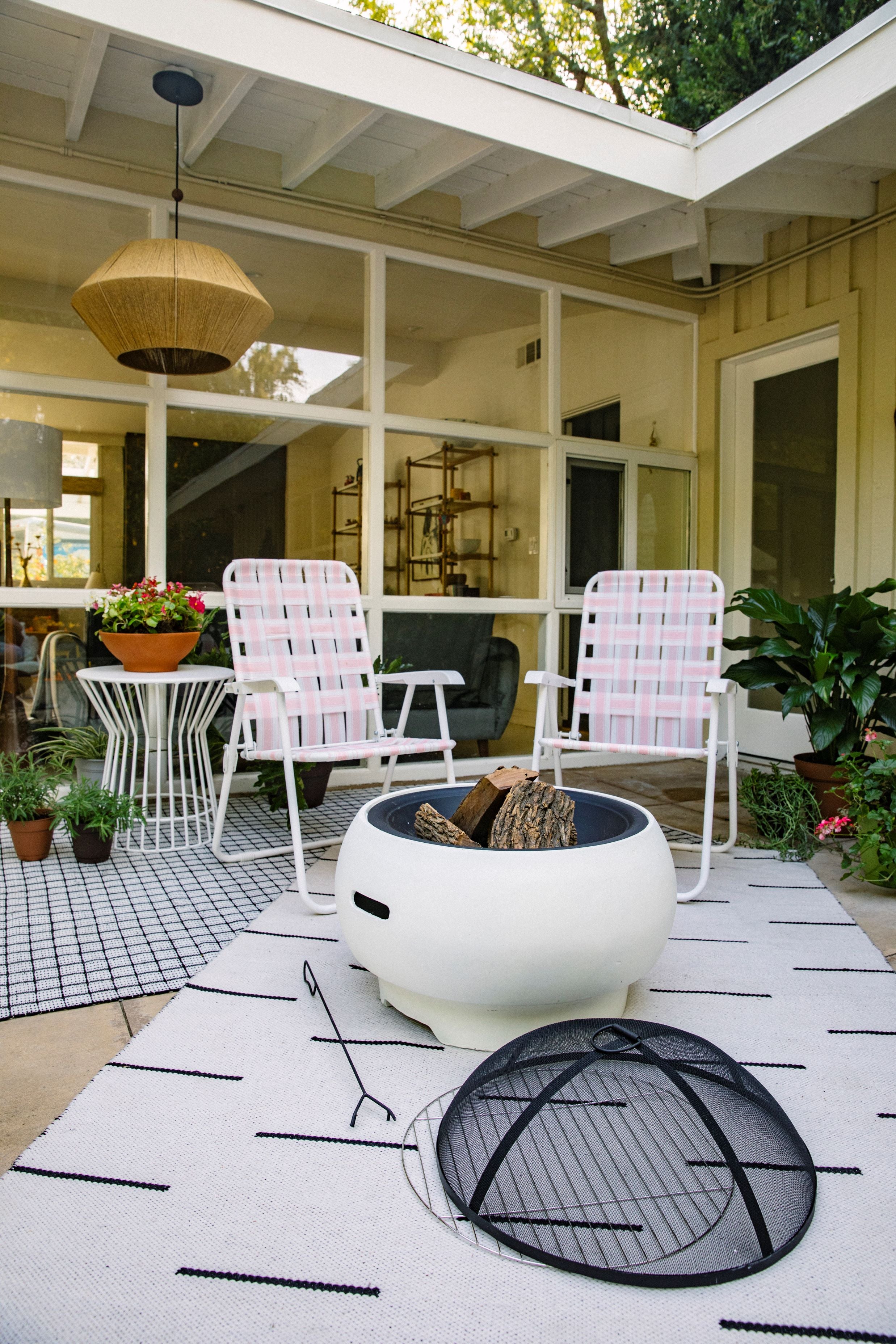 Novogratz Malmo MLO-1 Ivory Indoor/Outdoor Area Rug by Momeni