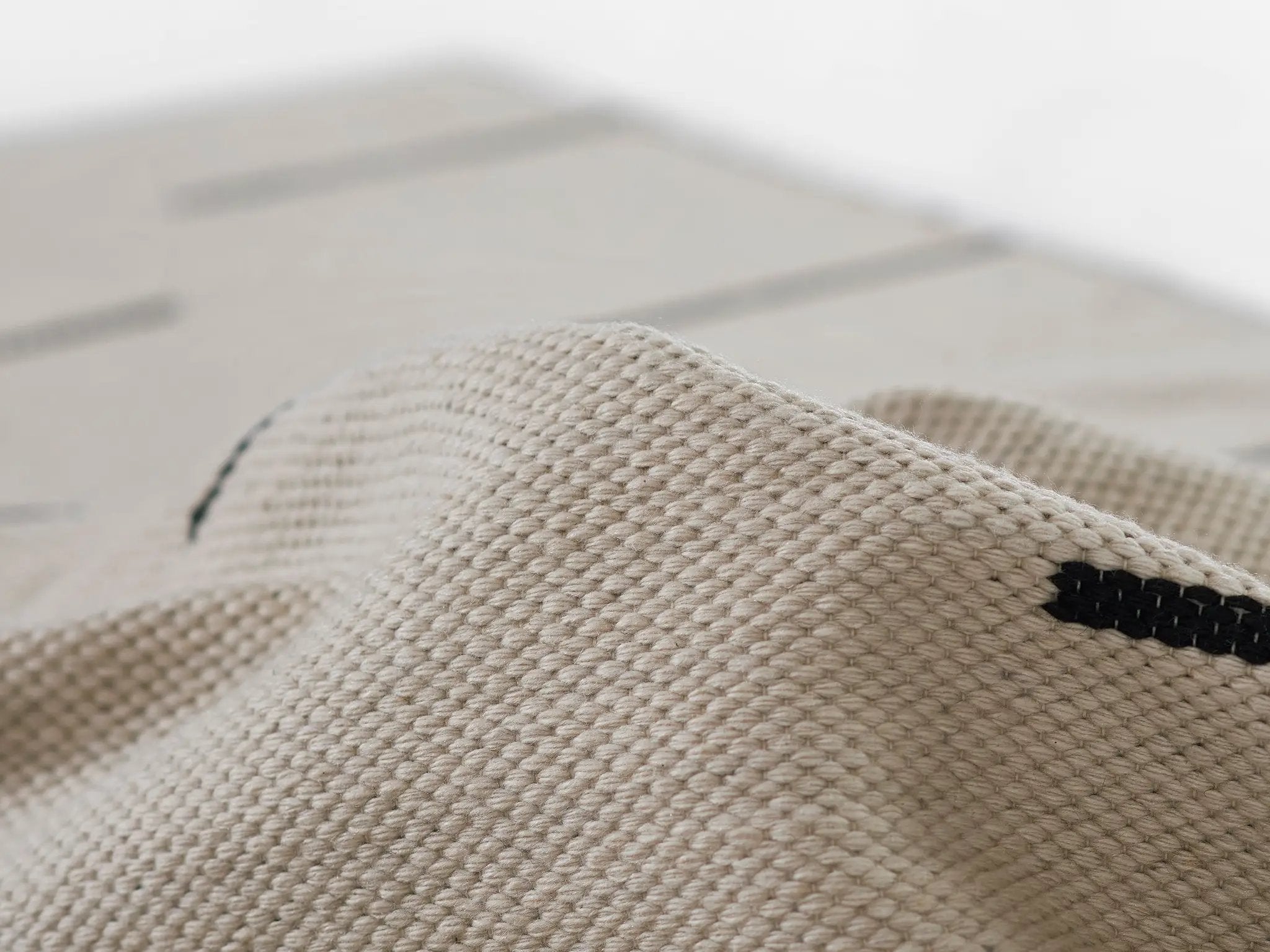 Malmo MLO-1 (Dash) Ivory Area Rug by Novogratz by Momeni