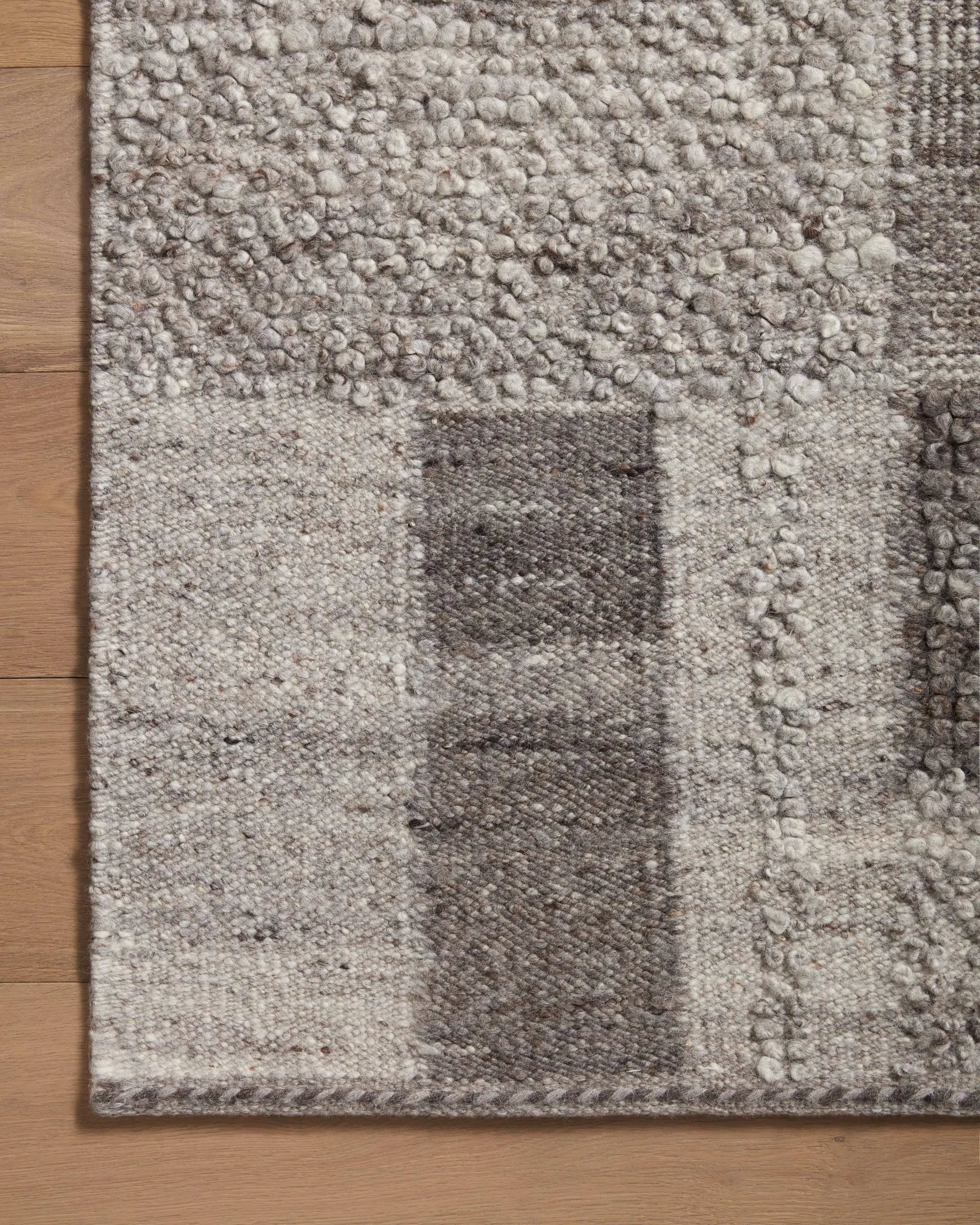 Manfred MAN-01 Charcoal / Dove Area Rug by Loloi