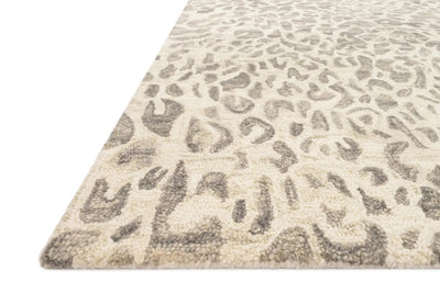 Masai MAS-02 Grey / Ivory Area Rug by Loloi