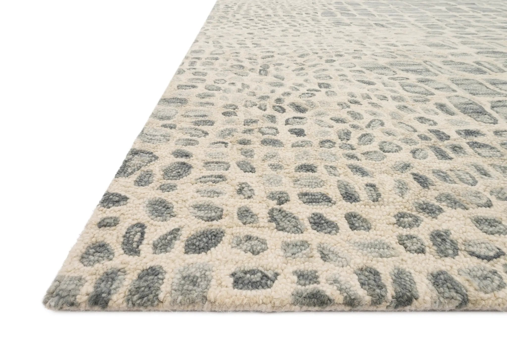Masai MAS-03 Silver Grey / Ivory Area Rug by Loloi