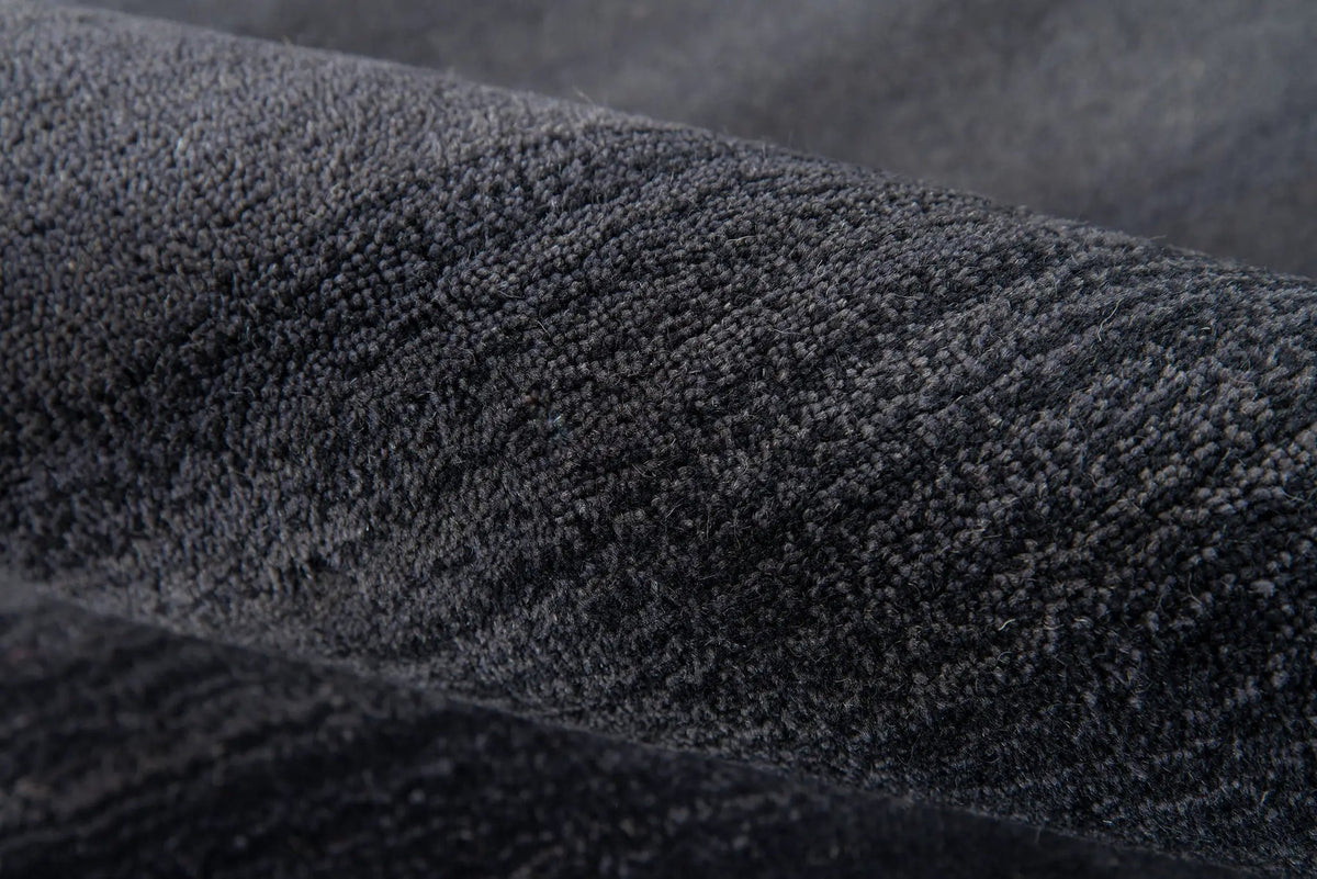 Metro MT-12 Midnight-Black Area Rug by Momeni