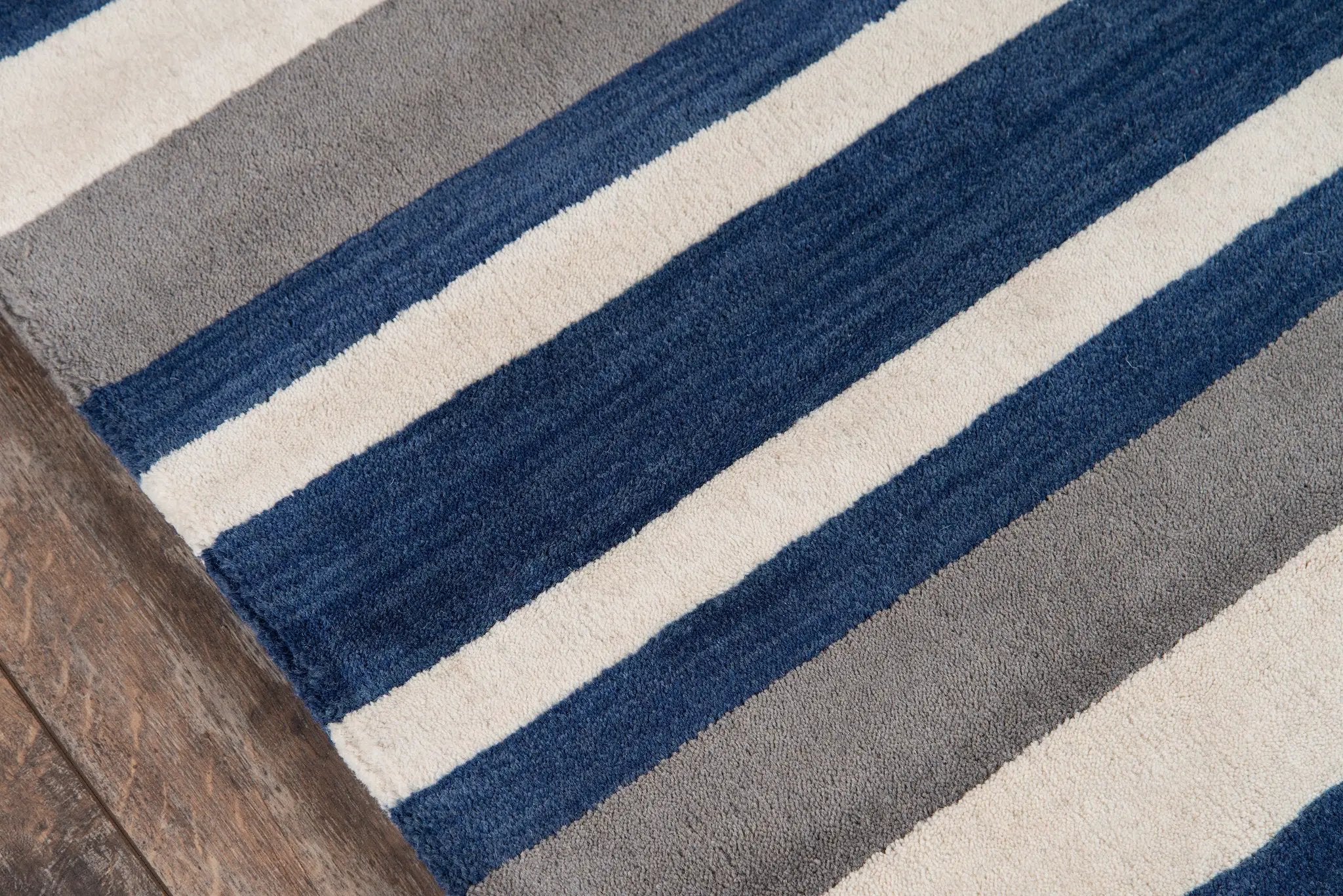 Metro MT-27 Navy Area Rug by Momeni