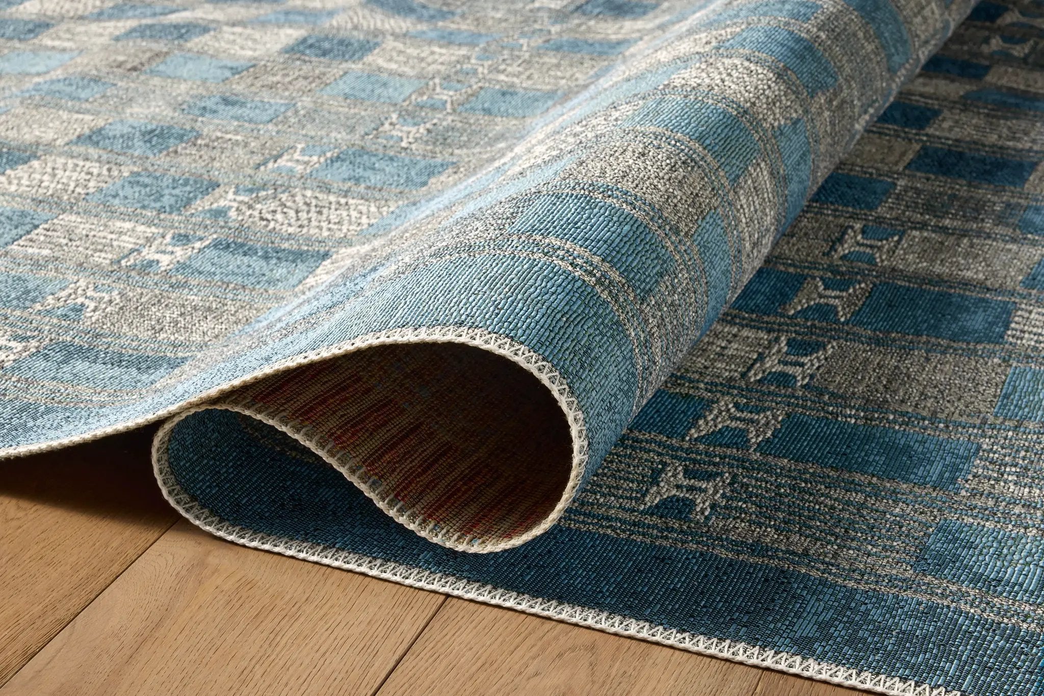 Mika MIK-08 Blue / Ivory Area Rug by Loloi