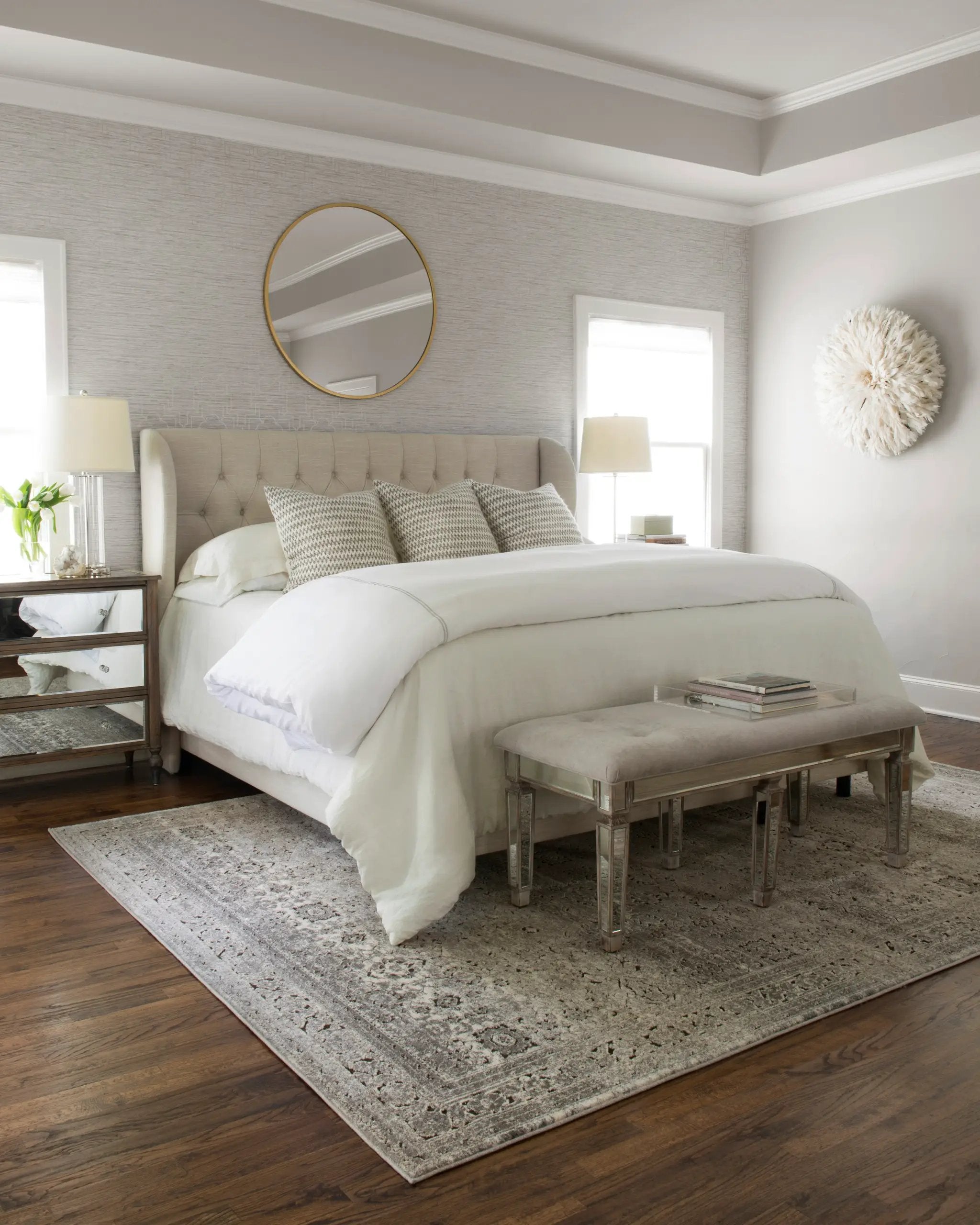 Millennium MV-02 Grey / Charcoal Area Rug by Loloi
