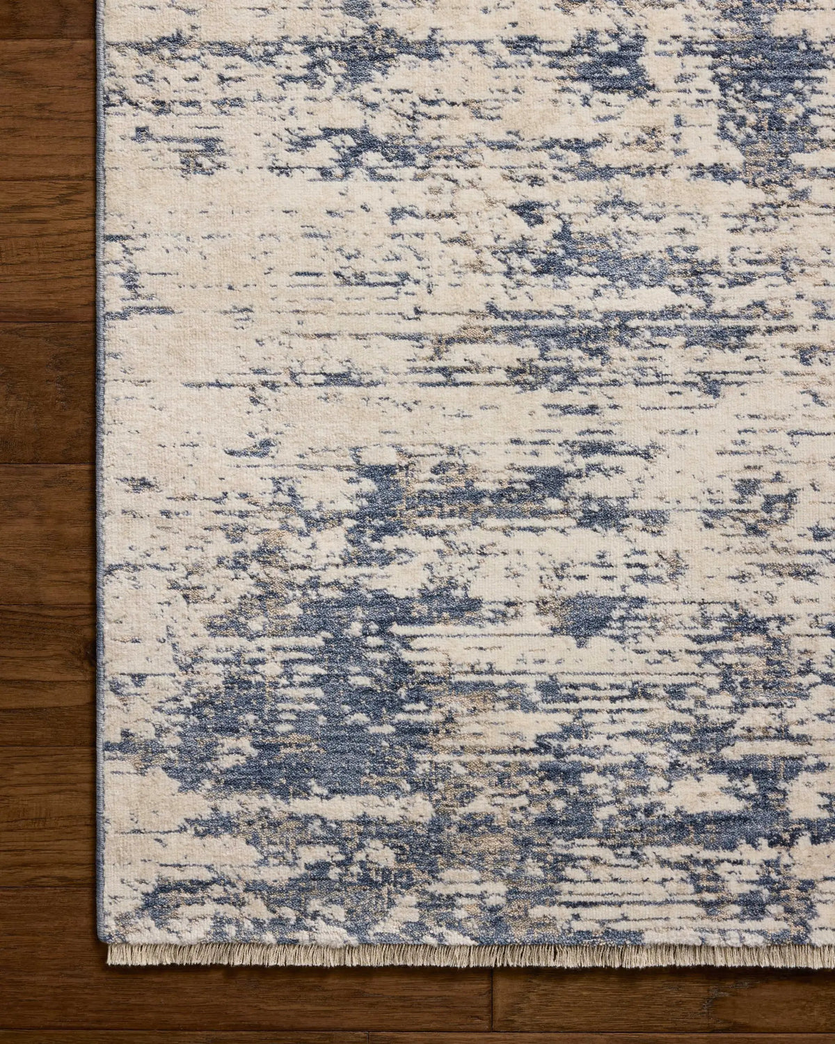 Nellie NEL-05 Dove / Blue Area Rug by Loloi