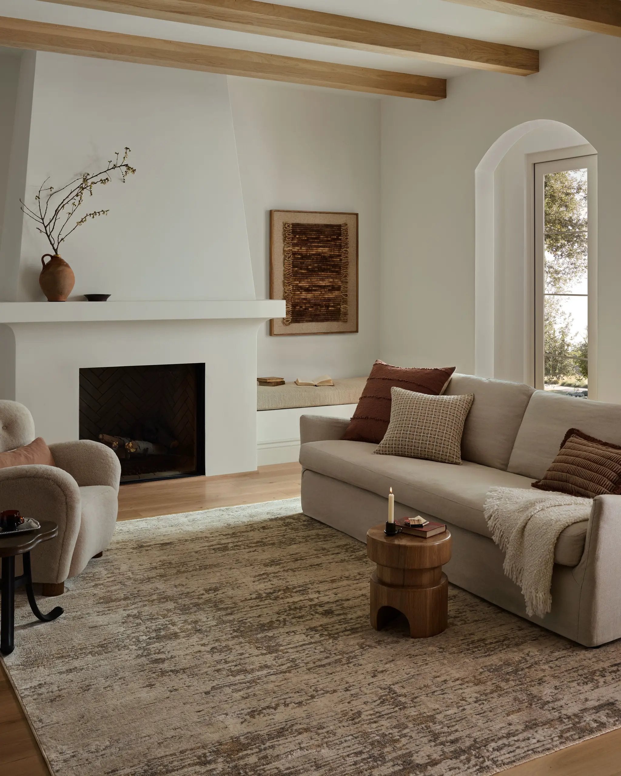 Nellie NEL-05 Dove / Natural Area Rug by Loloi