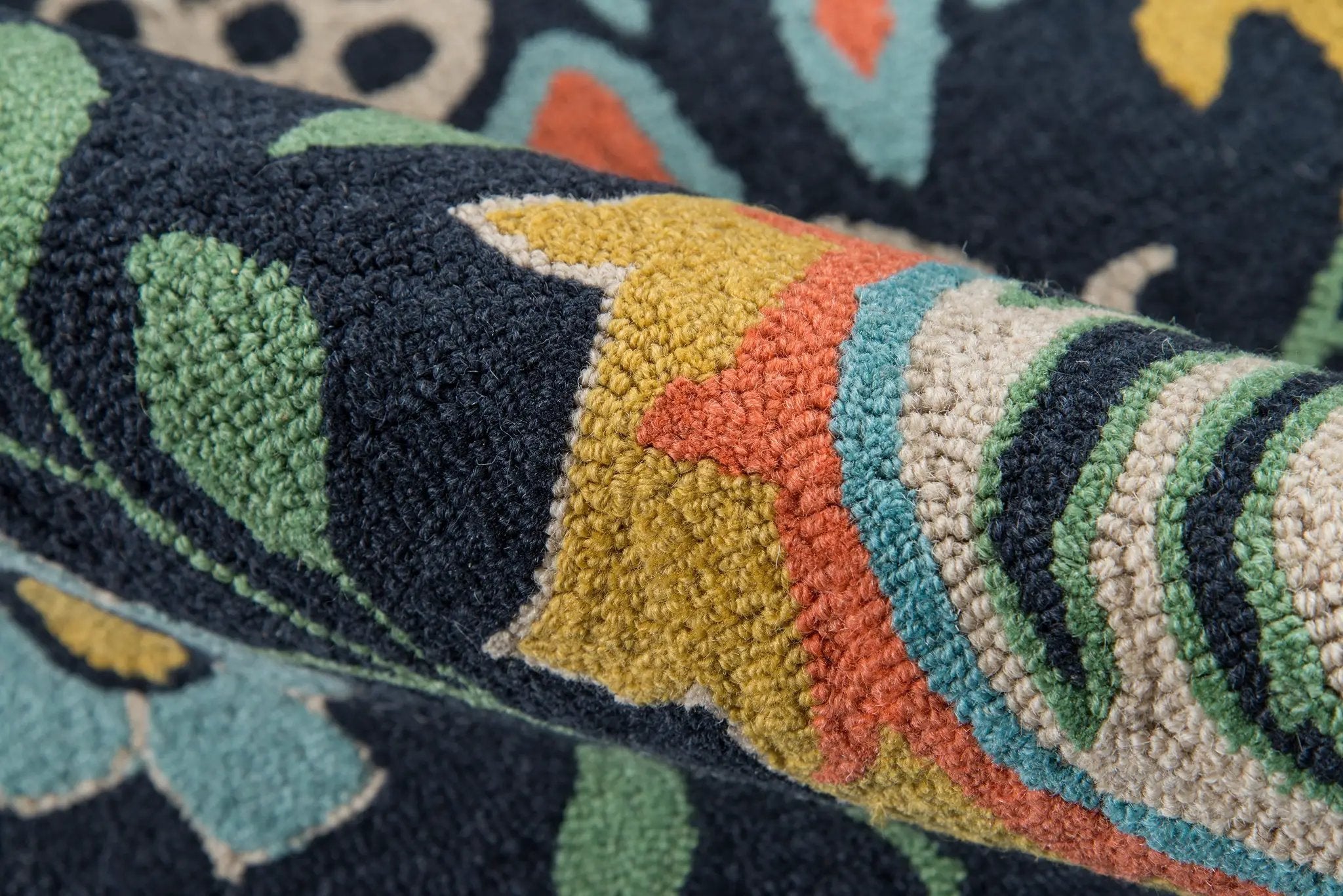 Newport NP-12 Navy Area Rug by Momeni
