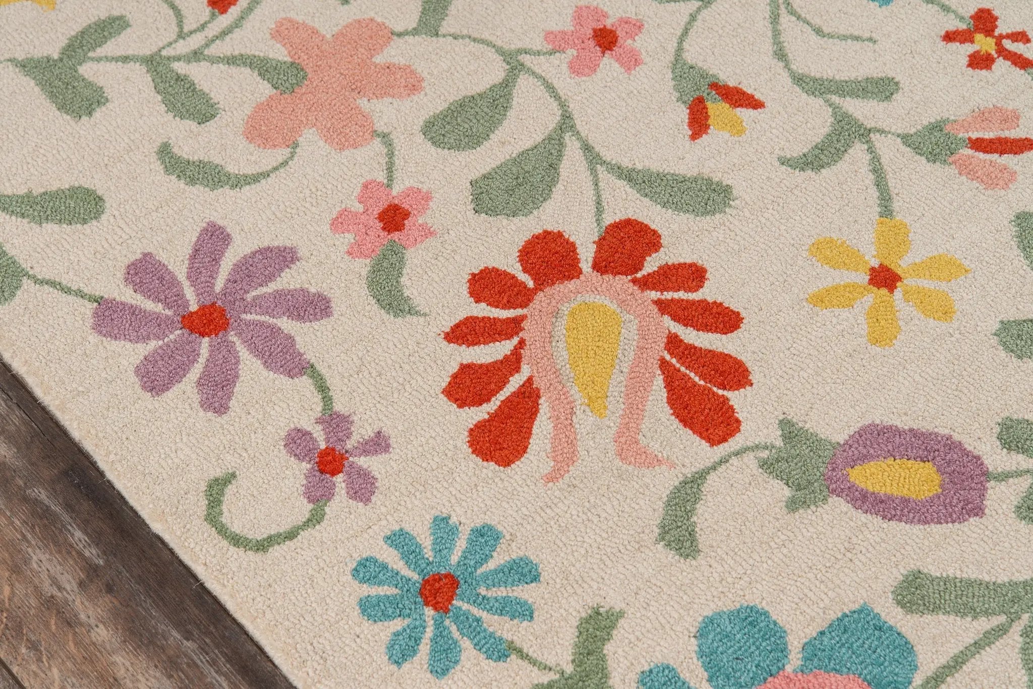 Newport NP-20 Ivory Area Rug by Momeni