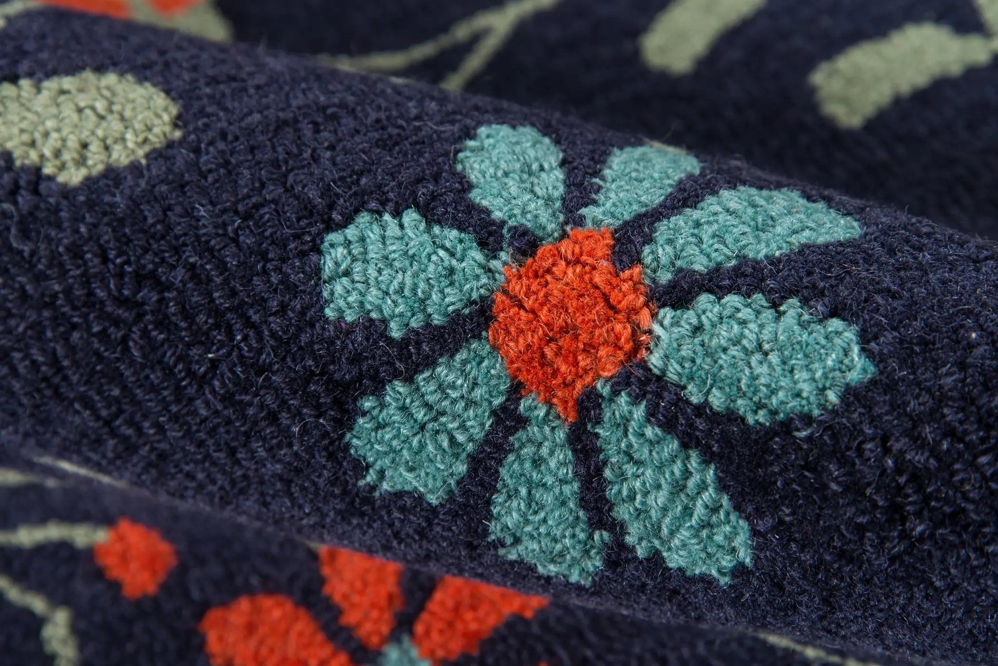 Newport NP-20 Navy Area Rug by Momeni