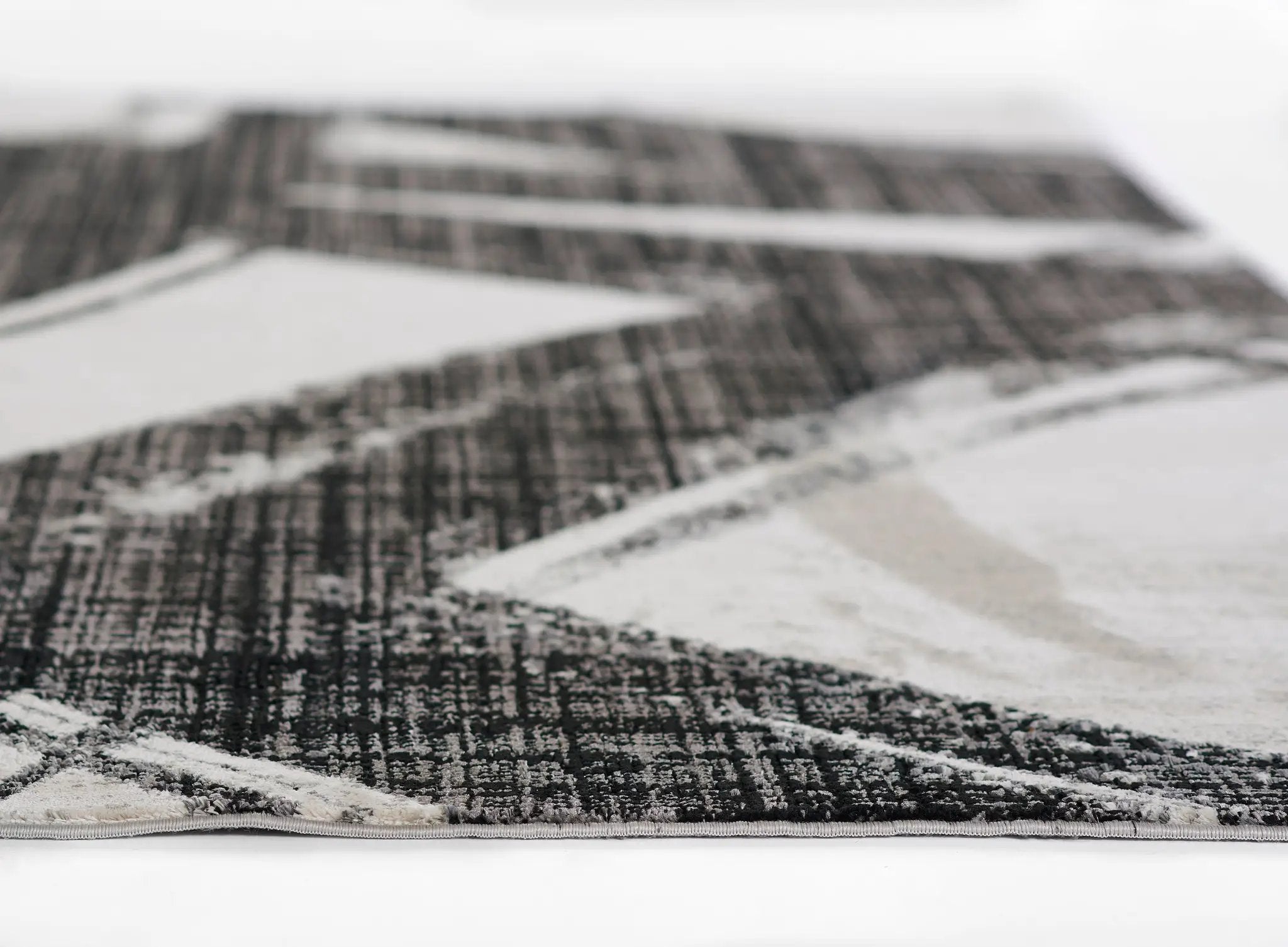 Noho NO-02 Ivory Area Rug by Momeni