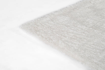 Novogratz Nola Shag NS-01 Snow Area Rug by Momeni
