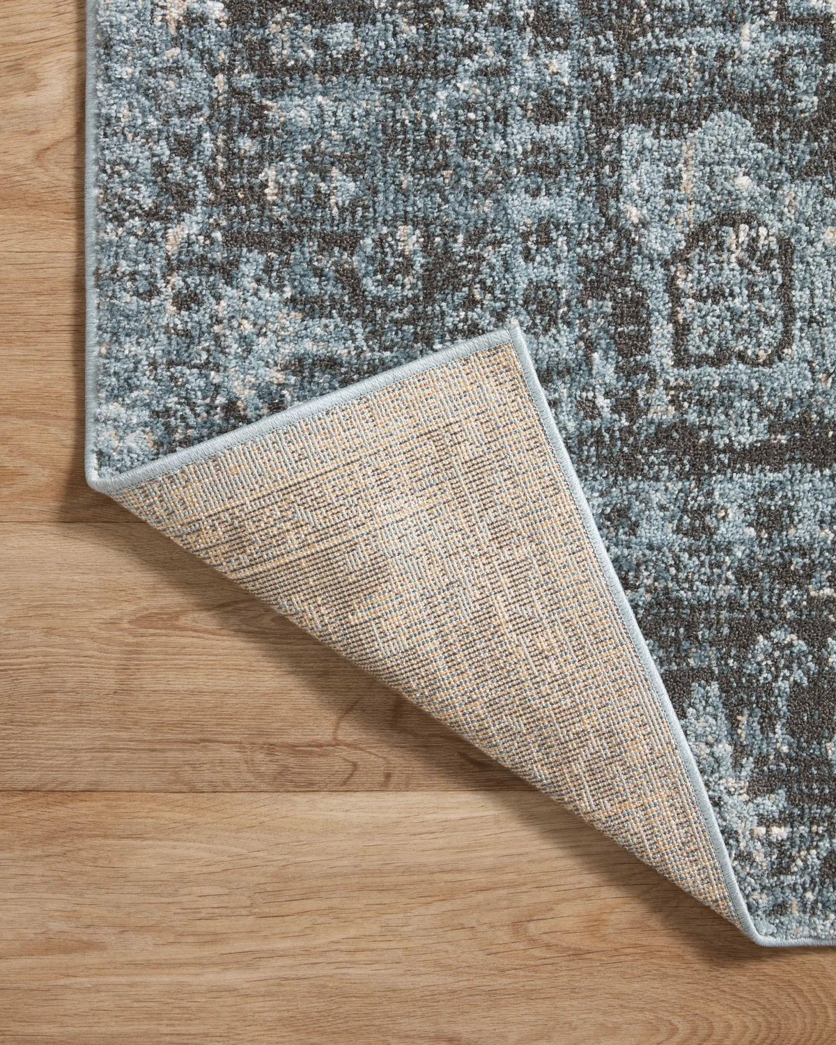 Odette ODT-08 Sky / Charcoal Area Rug by Loloi