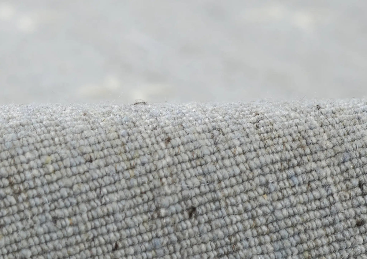 Oliver OLI-2 Light-Blue Area Rug by Momeni