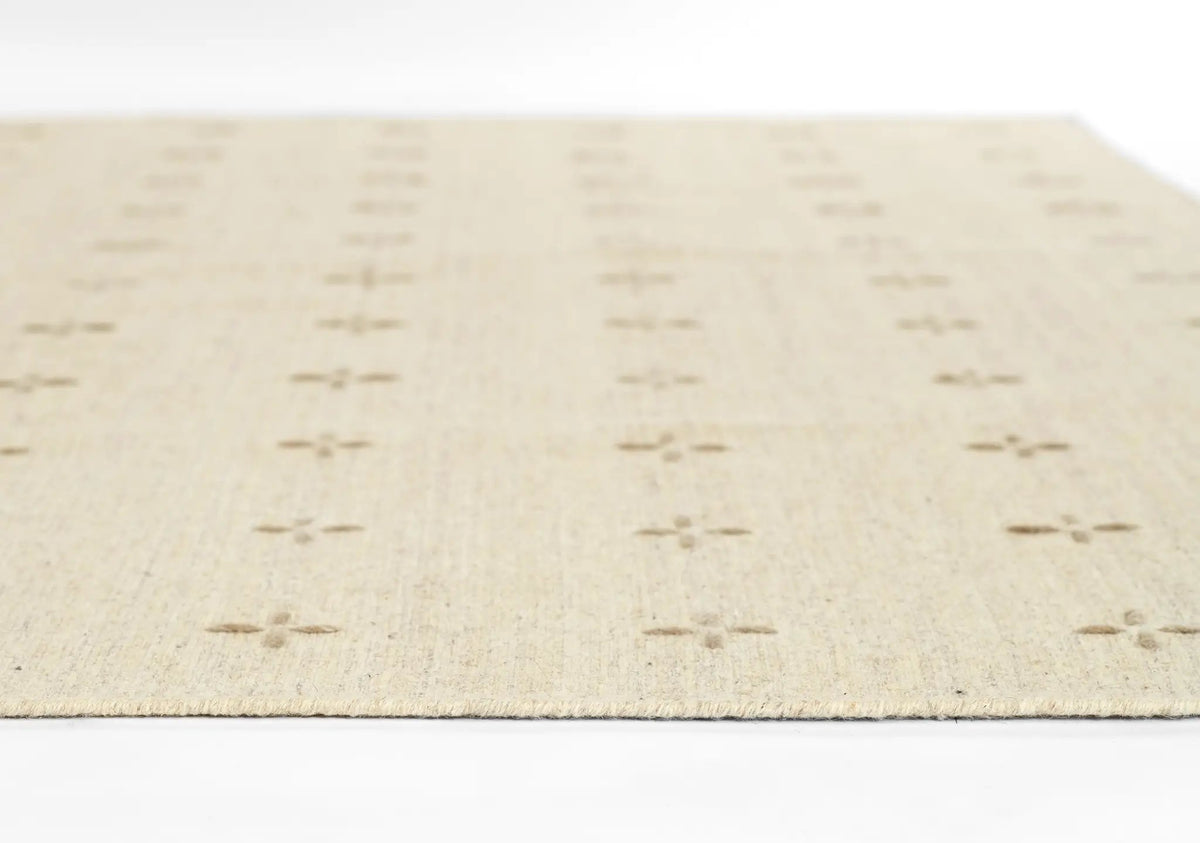 Oliver OLI-2 Natural Area Rug by Momeni
