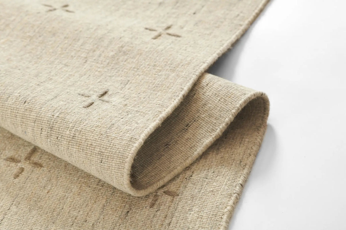 Oliver OLI-2 Natural Area Rug by Momeni