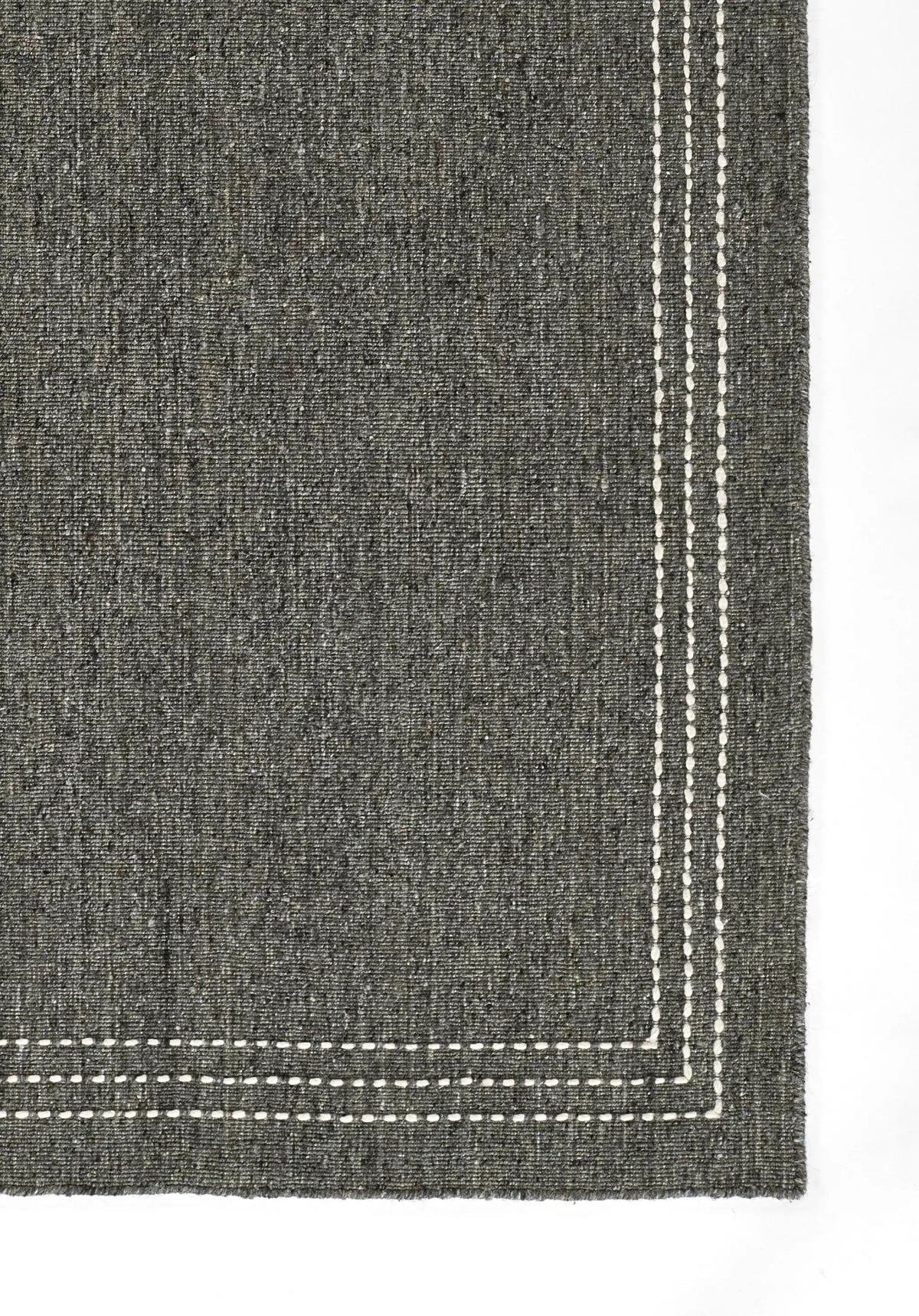 Oliver OLI-3 Charcoal Area Rug by Momeni