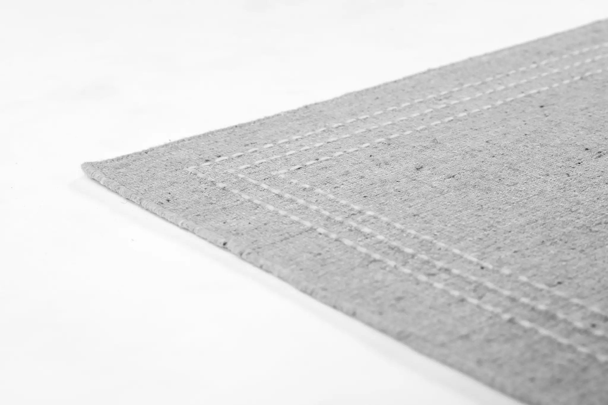 Oliver OLI-3 Light-Blue Area Rug by Momeni