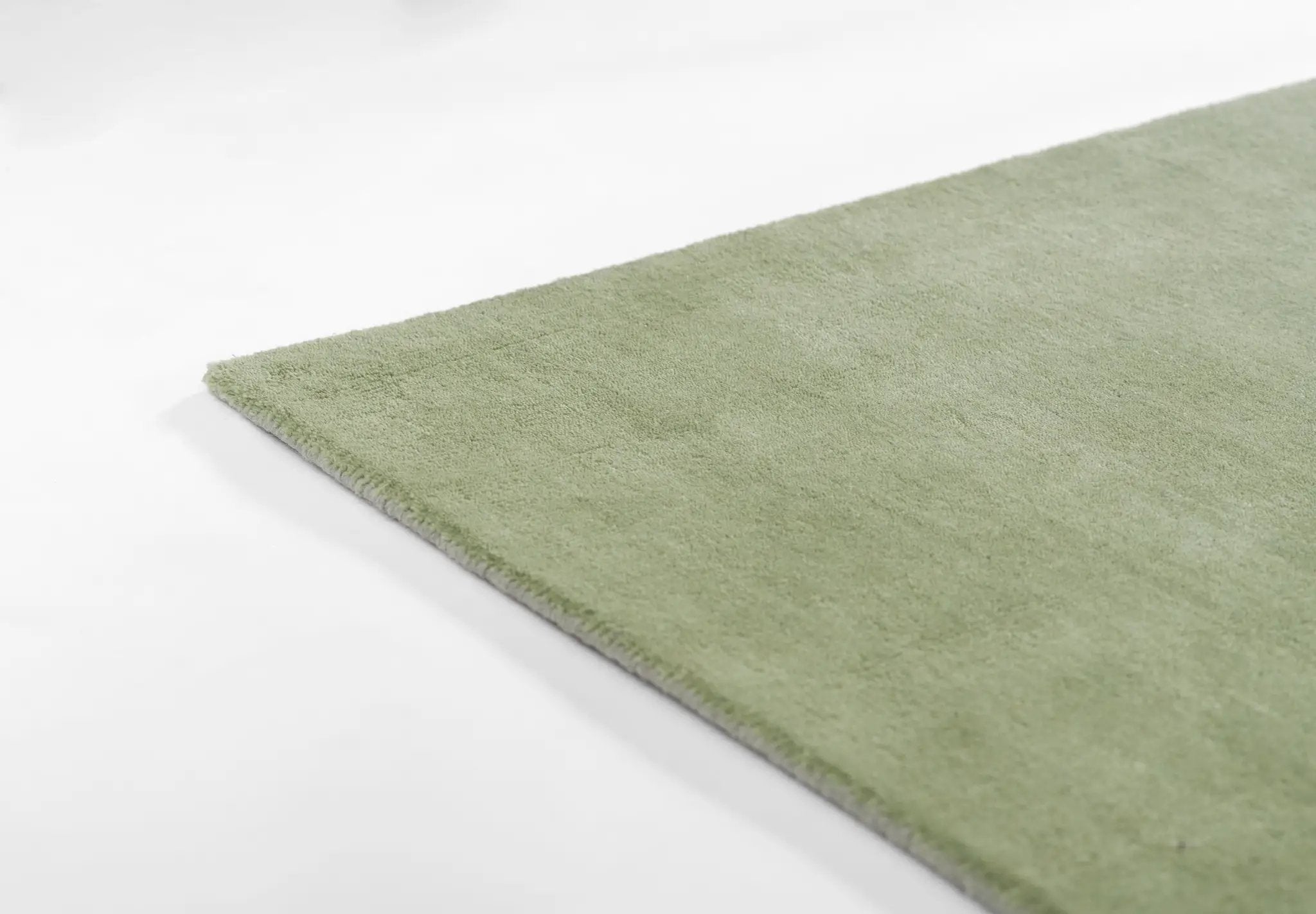 Ombre OMB-1 Green Area Rug by Momeni