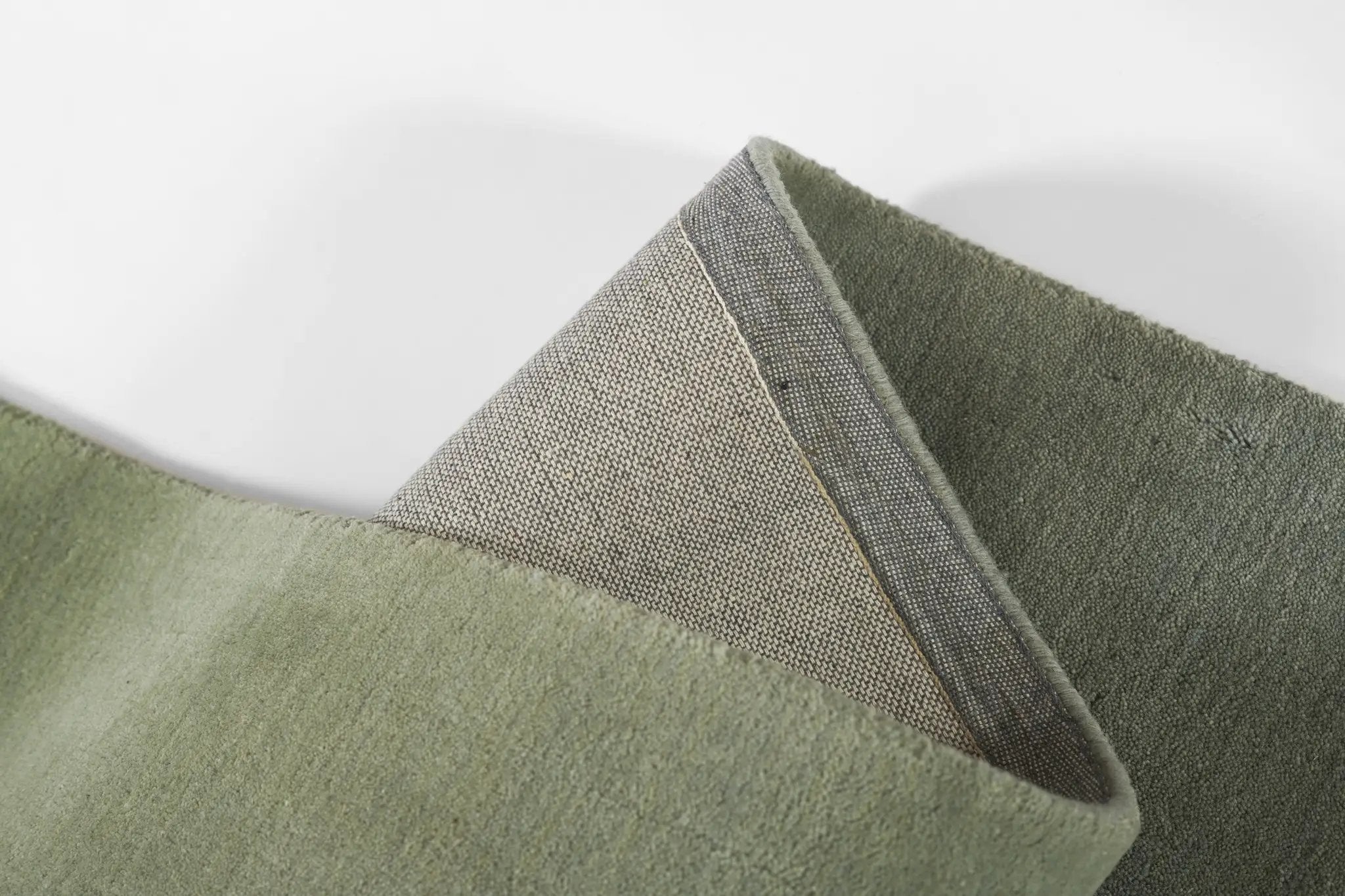 Ombre OMB-1 Green Area Rug by Momeni