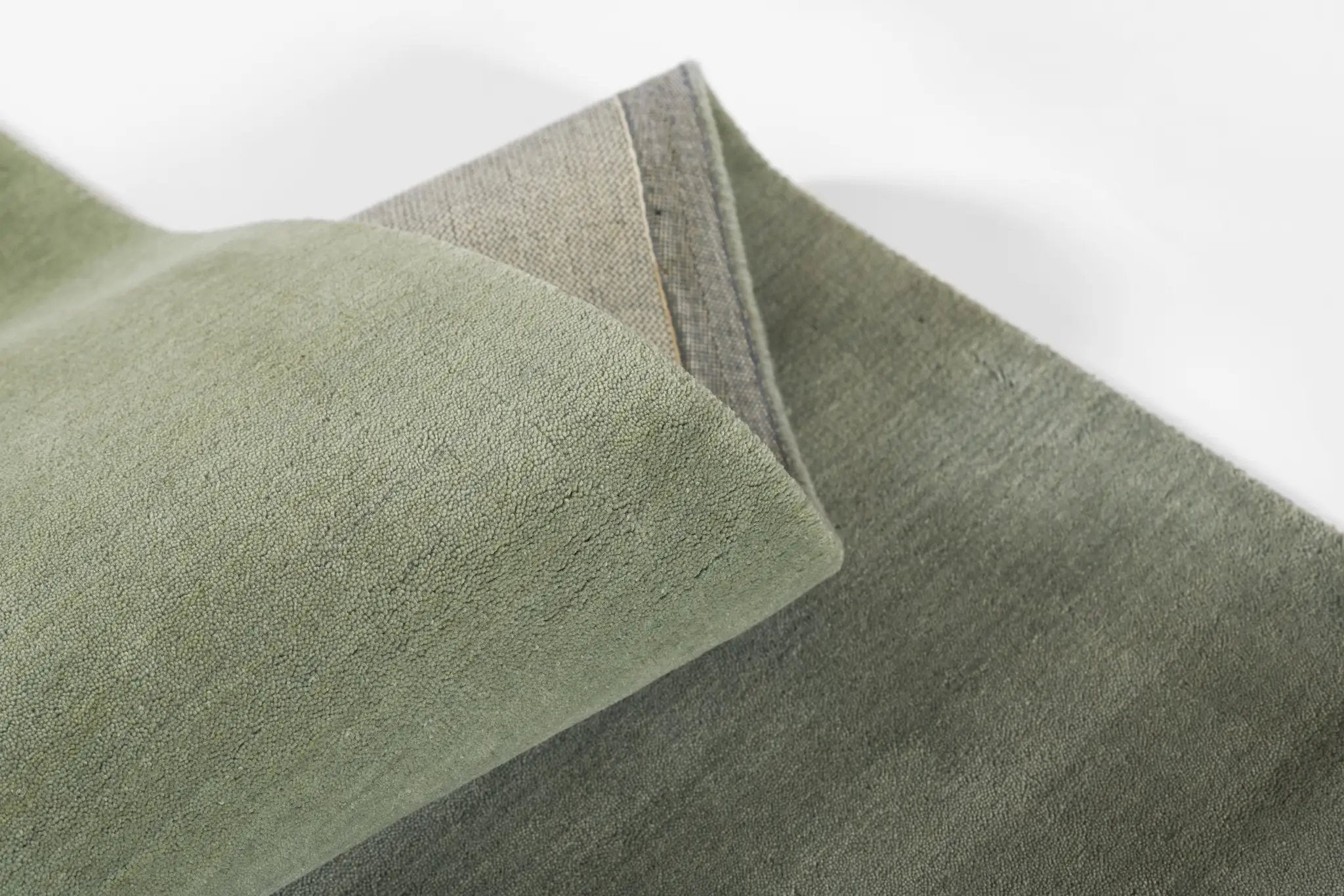 Ombre OMB-1 Green Area Rug by Momeni