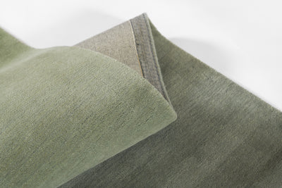 Momeni Ombre OMB-1 Green Area Rug